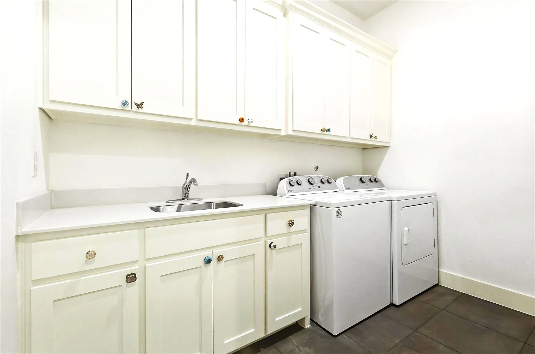 Single Family Residence For Sale in Collin County , 1104 Van Drive, Allen, Texas 75013, 4 Bedroom, 4 Bathroom, 3 Garage spaces, 4,041 Sqft, built in 2016, Preowned, mls#21242212, Real Estate Agent in Allen, Homes For Sale in Collin county, Homes For Sale in Allen, Realtor in Allen Texas, Real Estate Brokerage Independent Realty Texas, Luminita Cordes Realtor