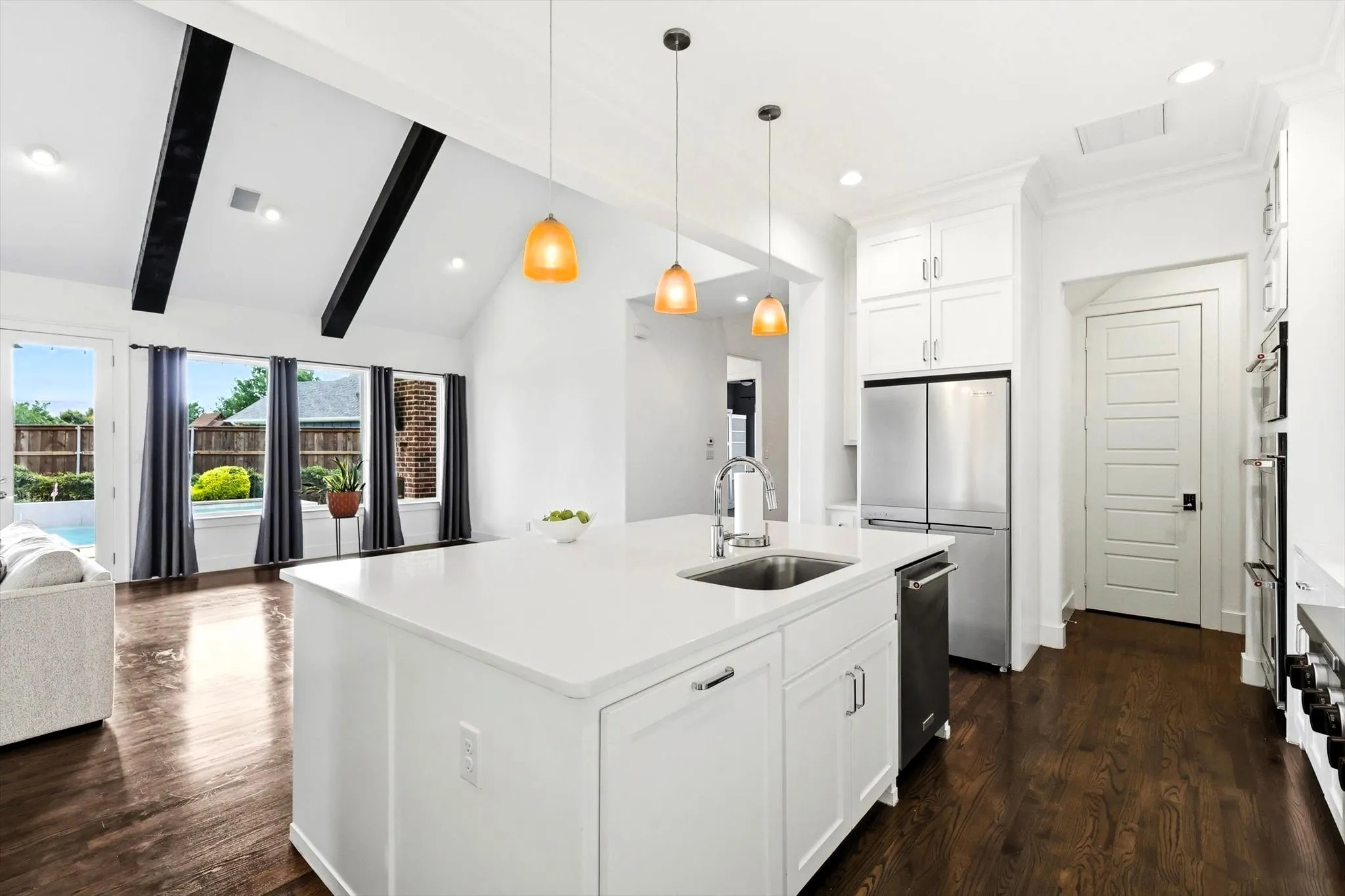 Single Family Residence For Sale in Collin County , 1104 Van Drive, Allen, Texas 75013, 4 Bedroom, 4 Bathroom, 3 Garage spaces, 4,041 Sqft, built in 2016, Preowned, mls#21242212, Real Estate Agent in Allen, Homes For Sale in Collin county, Homes For Sale in Allen, Realtor in Allen Texas, Real Estate Brokerage Independent Realty Texas, Luminita Cordes Realtor
