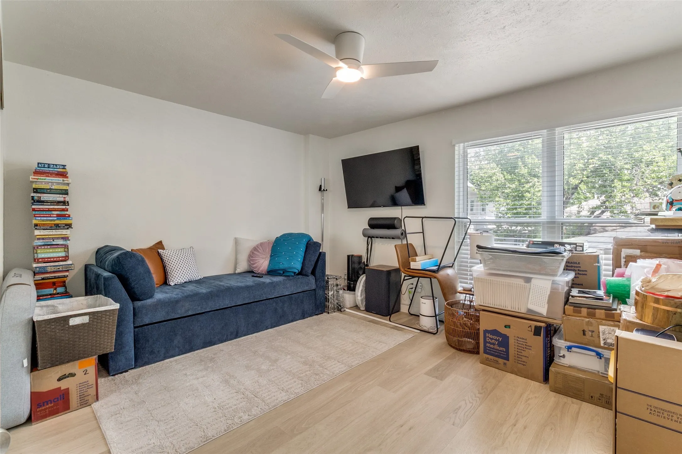 Single Family Residence For Sale in Dallas County , 1417 Mccoy Street, Dallas, Texas 75204, 2 Bedroom, 2 Bathroom, 2 Garage spaces, 1,309 Sqft, built in 1985, mls#21235895, Real Estate Agent in Dallas, Homes For Sale in Dallas county, Homes For Sale in Dallas, Realtor in Dallas Texas, Real Estate Brokerage Independent Realty Texas, Luminita Cordes Realtor
