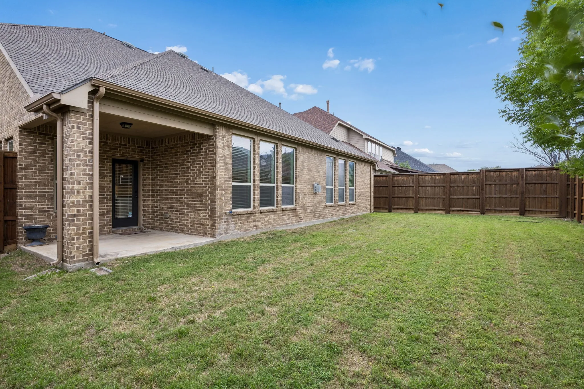 Single Family Residence For Sale in Collin County , 9519 Amberwoods Lane, Frisco, Texas 75035, 4 Bedroom, 5 Bathroom, 3 Garage spaces, 3,426 Sqft, built in 2013, mls#21246565, Real Estate Agent in Frisco, Homes For Sale in Collin county, Homes For Sale in Frisco, Realtor in Frisco Texas, Real Estate Brokerage Independent Realty Texas, Luminita Cordes Realtor