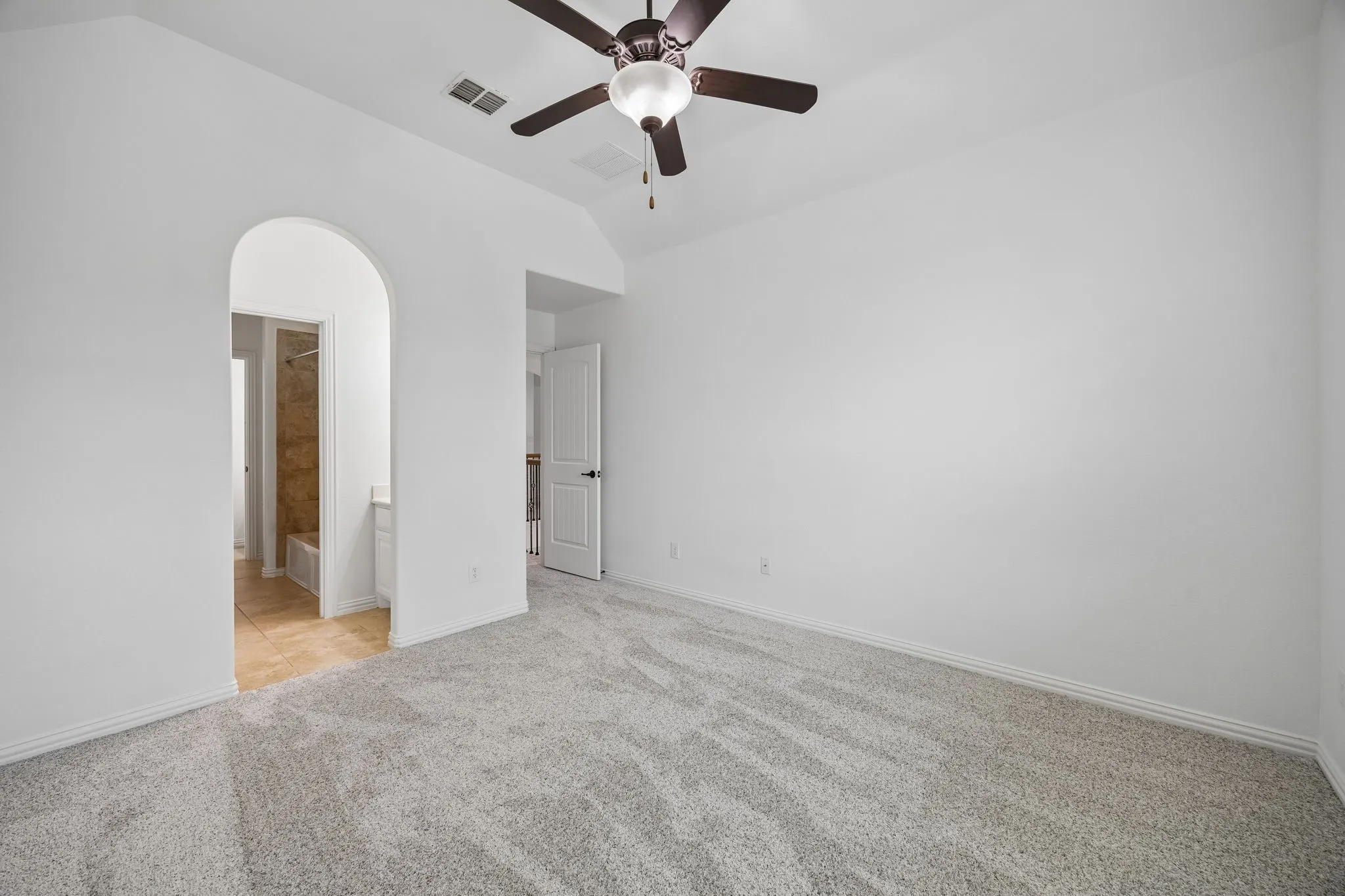 Single Family Residence For Sale in Collin County , 9519 Amberwoods Lane, Frisco, Texas 75035, 4 Bedroom, 5 Bathroom, 3 Garage spaces, 3,426 Sqft, built in 2013, mls#21246565, Real Estate Agent in Frisco, Homes For Sale in Collin county, Homes For Sale in Frisco, Realtor in Frisco Texas, Real Estate Brokerage Independent Realty Texas, Luminita Cordes Realtor