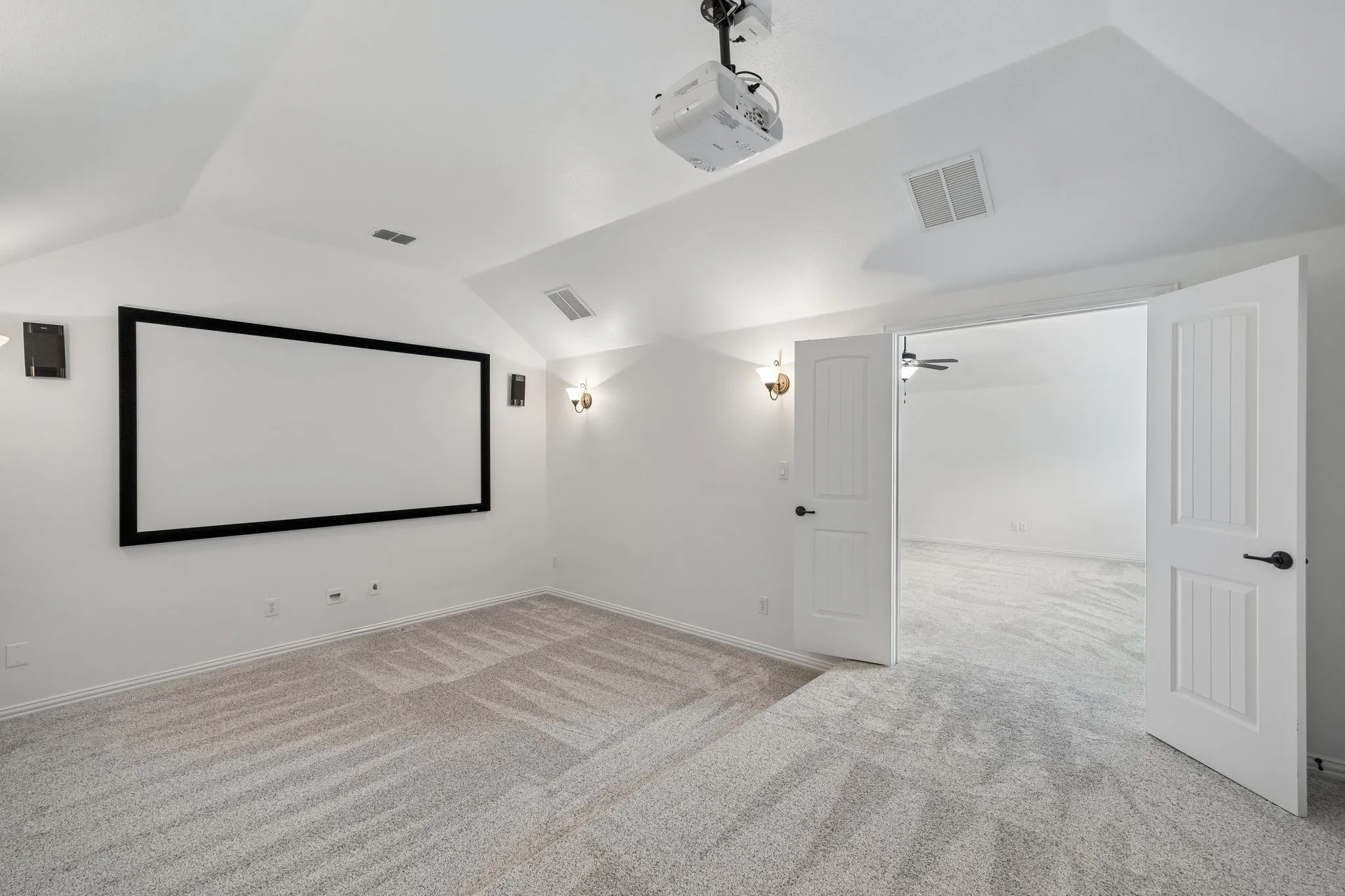Single Family Residence For Sale in Collin County , 9519 Amberwoods Lane, Frisco, Texas 75035, 4 Bedroom, 5 Bathroom, 3 Garage spaces, 3,426 Sqft, built in 2013, mls#21246565, Real Estate Agent in Frisco, Homes For Sale in Collin county, Homes For Sale in Frisco, Realtor in Frisco Texas, Real Estate Brokerage Independent Realty Texas, Luminita Cordes Realtor