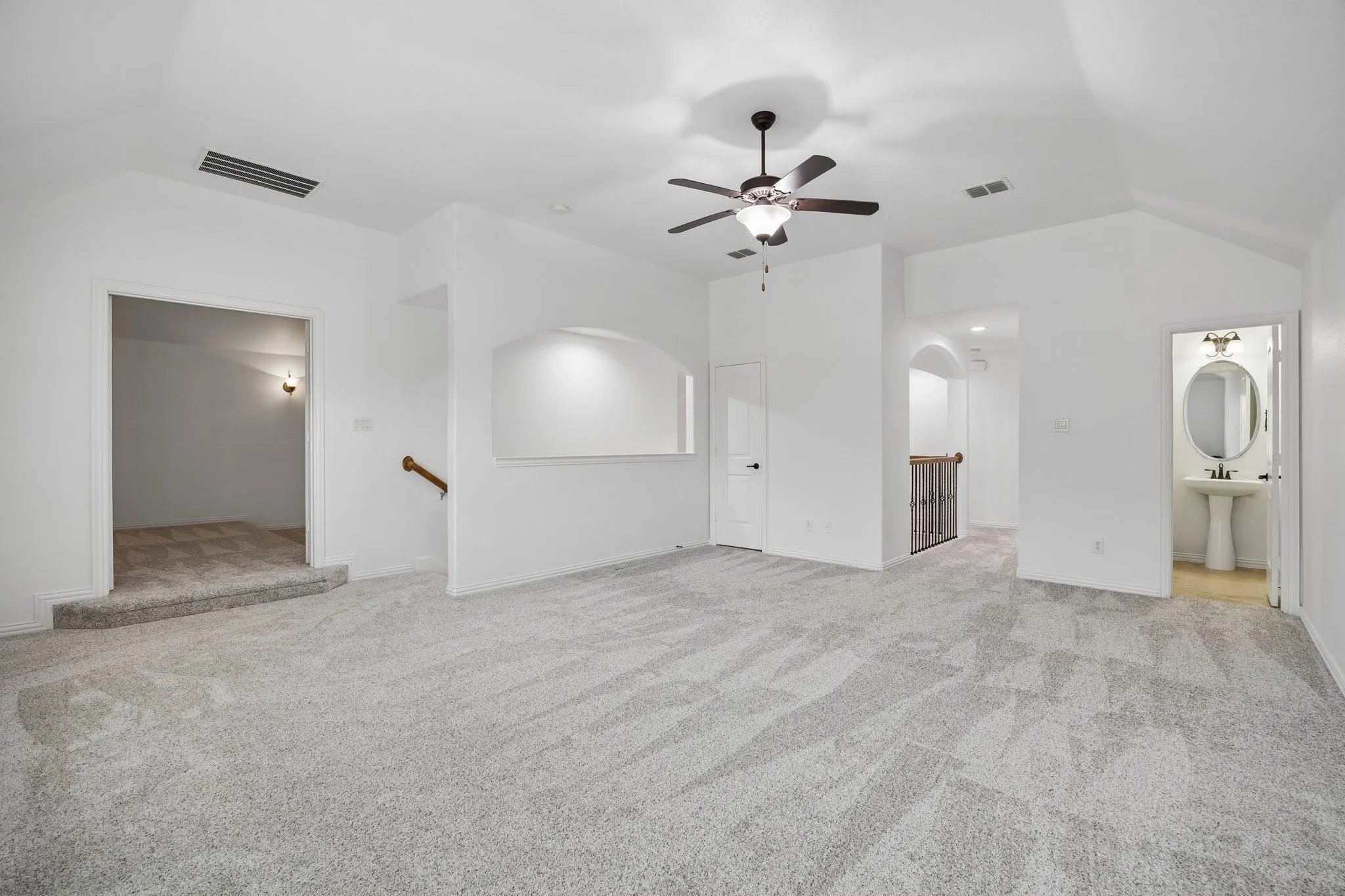 Single Family Residence For Sale in Collin County , 9519 Amberwoods Lane, Frisco, Texas 75035, 4 Bedroom, 5 Bathroom, 3 Garage spaces, 3,426 Sqft, built in 2013, mls#21246565, Real Estate Agent in Frisco, Homes For Sale in Collin county, Homes For Sale in Frisco, Realtor in Frisco Texas, Real Estate Brokerage Independent Realty Texas, Luminita Cordes Realtor