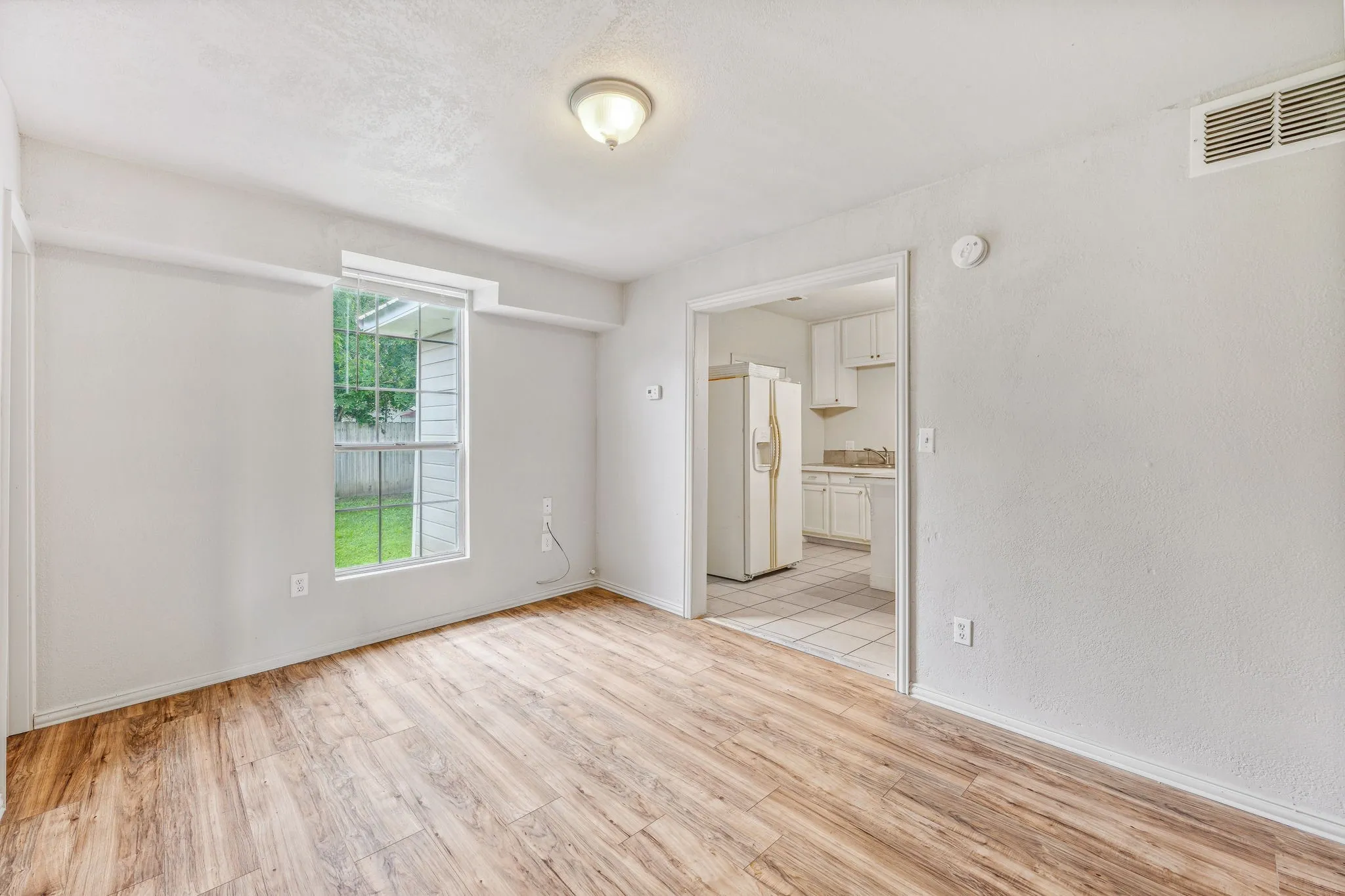 Duplex For Sale in Erath County , 1391 N Paddock Street, Stephenville, Texas 76401, 6 Bedroom, 2 Bathroom, Garage spaces, 0 Sqft, built in 1930, Preowned, mls#21242182, Real Estate Agent in Stephenville, Homes For Sale in Erath county, Homes For Sale in Stephenville, Realtor in Stephenville Texas, Real Estate Brokerage Independent Realty Texas, Luminita Cordes Realtor