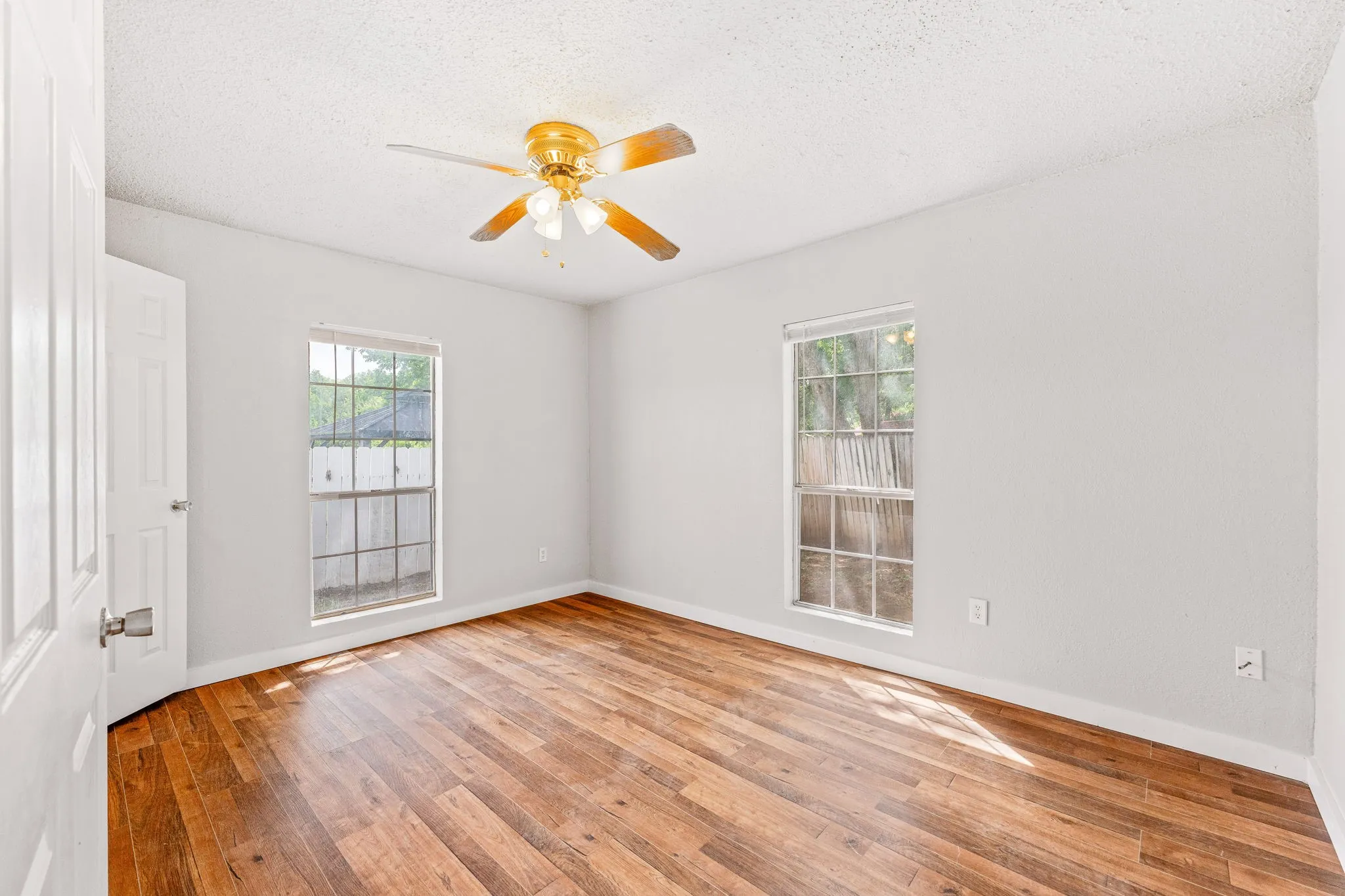 Duplex For Sale in Erath County , 1391 N Paddock Street, Stephenville, Texas 76401, 6 Bedroom, 2 Bathroom, Garage spaces, 0 Sqft, built in 1930, Preowned, mls#21242182, Real Estate Agent in Stephenville, Homes For Sale in Erath county, Homes For Sale in Stephenville, Realtor in Stephenville Texas, Real Estate Brokerage Independent Realty Texas, Luminita Cordes Realtor