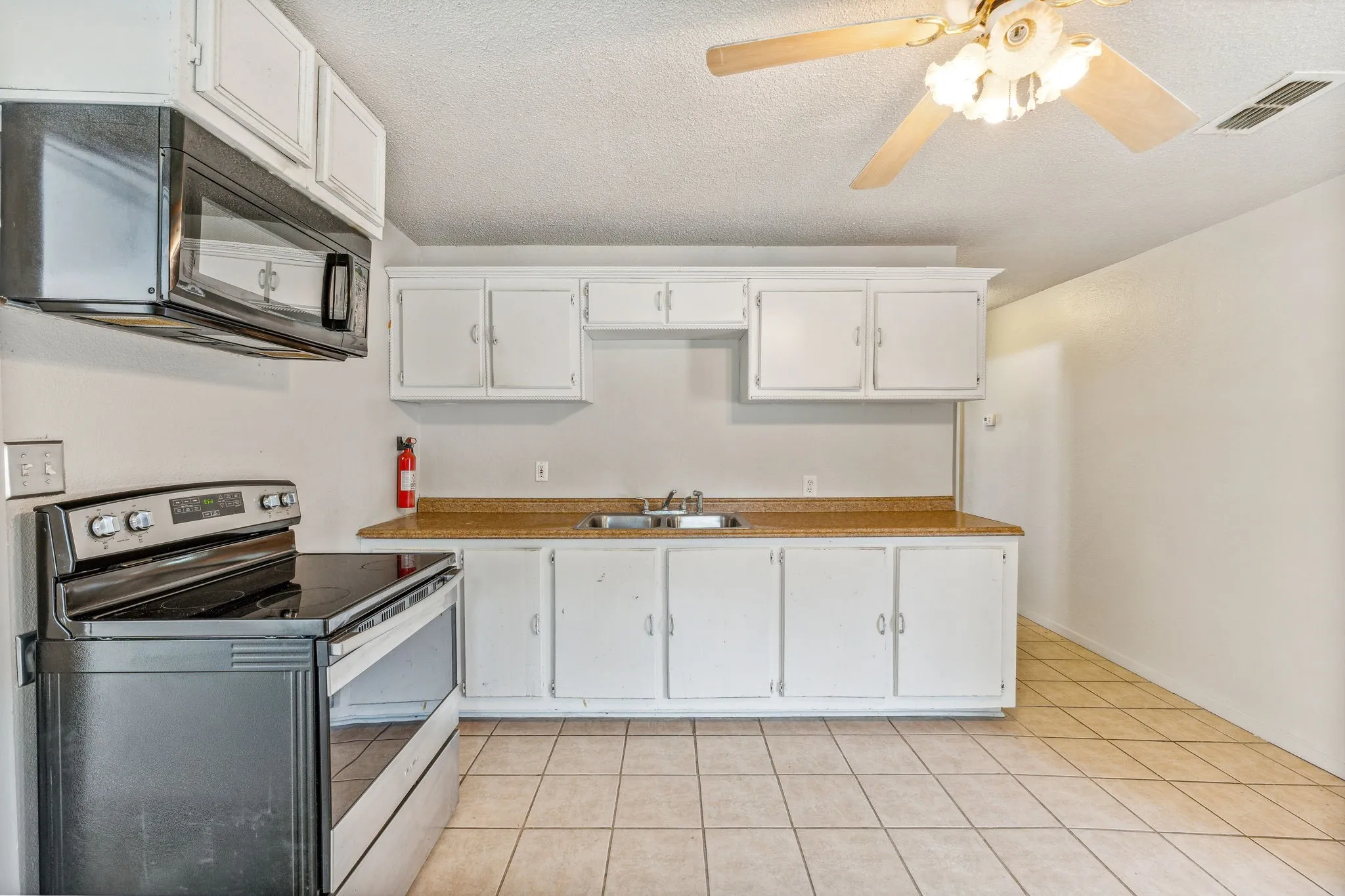 Duplex For Sale in Erath County , 1391 N Paddock Street, Stephenville, Texas 76401, 6 Bedroom, 2 Bathroom, Garage spaces, 0 Sqft, built in 1930, Preowned, mls#21242182, Real Estate Agent in Stephenville, Homes For Sale in Erath county, Homes For Sale in Stephenville, Realtor in Stephenville Texas, Real Estate Brokerage Independent Realty Texas, Luminita Cordes Realtor