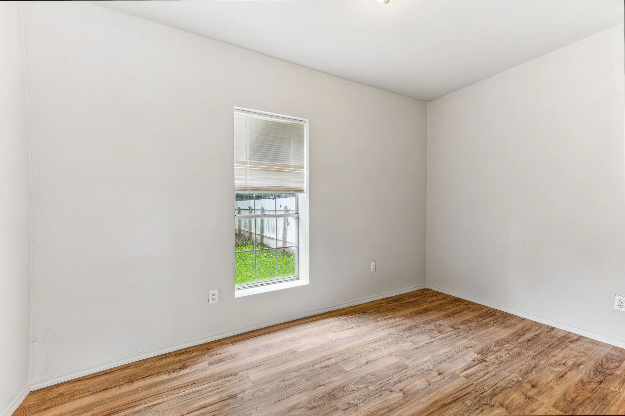 Duplex For Sale in Erath County , 1391 N Paddock Street, Stephenville, Texas 76401, 6 Bedroom, 2 Bathroom, Garage spaces, 0 Sqft, built in 1930, Preowned, mls#21242182, Real Estate Agent in Stephenville, Homes For Sale in Erath county, Homes For Sale in Stephenville, Realtor in Stephenville Texas, Real Estate Brokerage Independent Realty Texas, Luminita Cordes Realtor