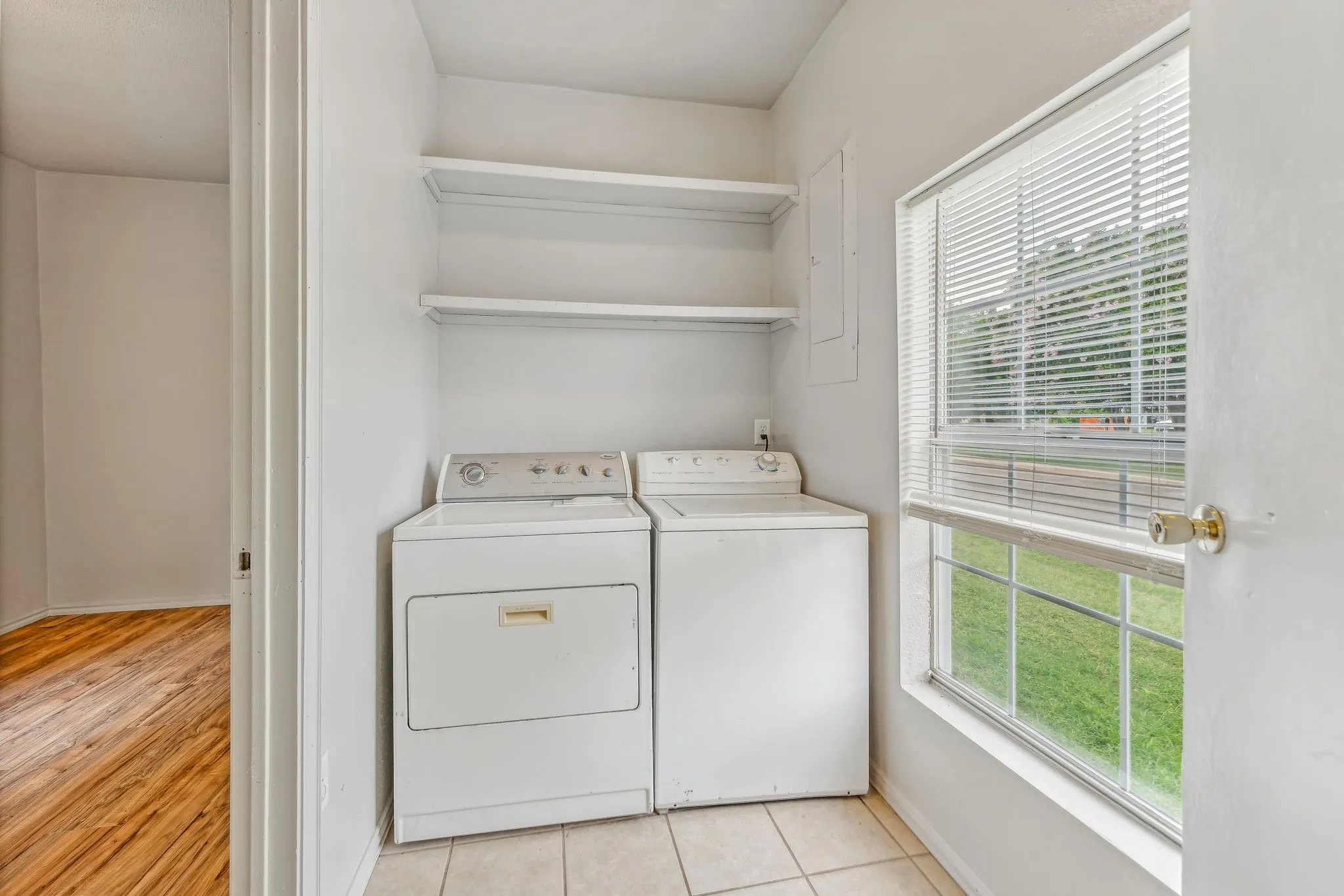 Duplex For Sale in Erath County , 1391 N Paddock Street, Stephenville, Texas 76401, 6 Bedroom, 2 Bathroom, Garage spaces, 0 Sqft, built in 1930, Preowned, mls#21242182, Real Estate Agent in Stephenville, Homes For Sale in Erath county, Homes For Sale in Stephenville, Realtor in Stephenville Texas, Real Estate Brokerage Independent Realty Texas, Luminita Cordes Realtor
