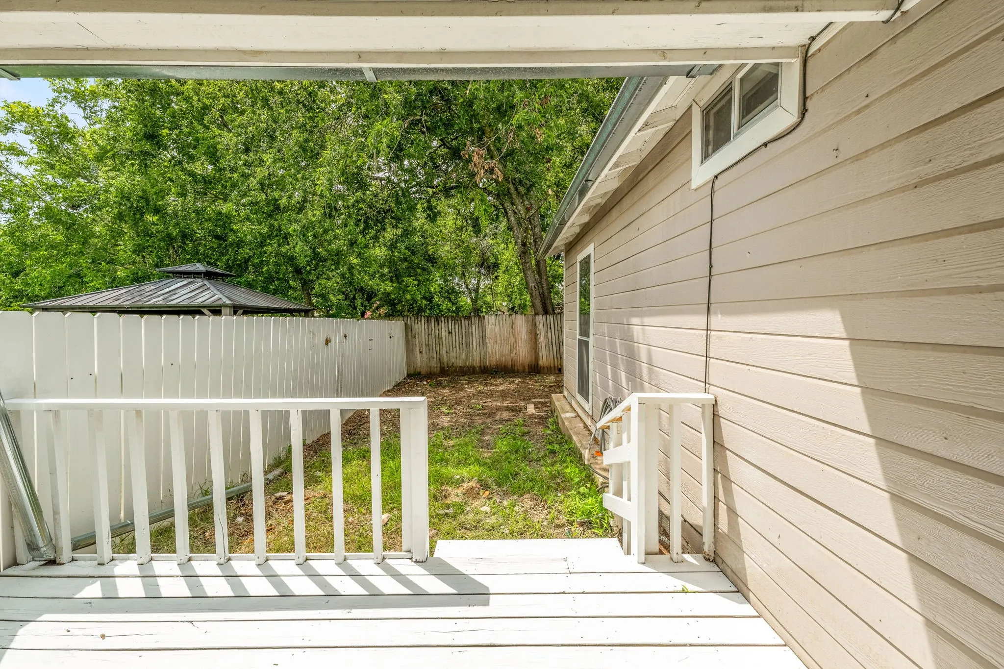Duplex For Sale in Erath County , 1391 N Paddock Street, Stephenville, Texas 76401, 6 Bedroom, 2 Bathroom, Garage spaces, 0 Sqft, built in 1930, Preowned, mls#21242182, Real Estate Agent in Stephenville, Homes For Sale in Erath county, Homes For Sale in Stephenville, Realtor in Stephenville Texas, Real Estate Brokerage Independent Realty Texas, Luminita Cordes Realtor