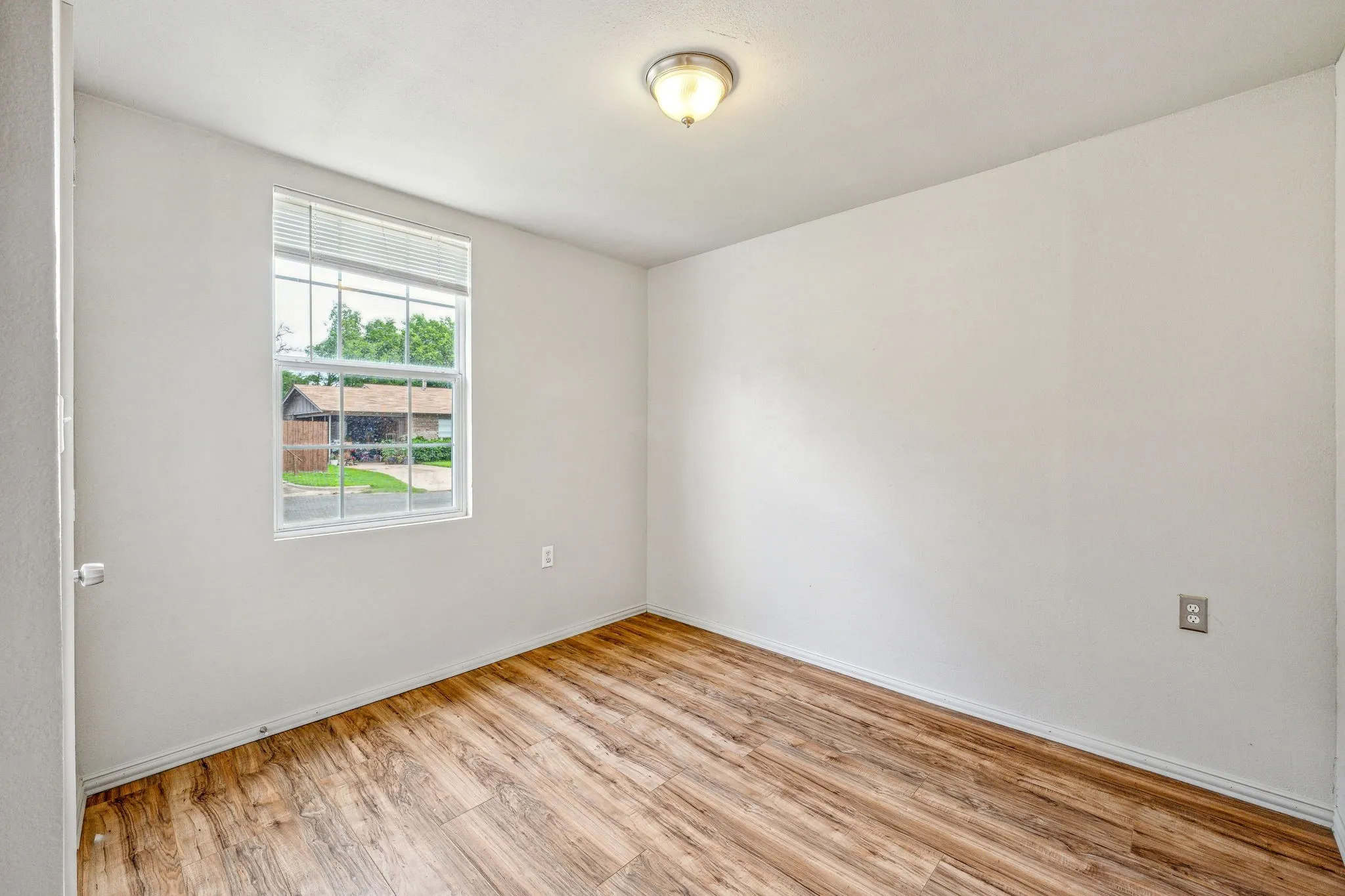 Duplex For Sale in Erath County , 1391 N Paddock Street, Stephenville, Texas 76401, 6 Bedroom, 2 Bathroom, Garage spaces, 0 Sqft, built in 1930, Preowned, mls#21242182, Real Estate Agent in Stephenville, Homes For Sale in Erath county, Homes For Sale in Stephenville, Realtor in Stephenville Texas, Real Estate Brokerage Independent Realty Texas, Luminita Cordes Realtor