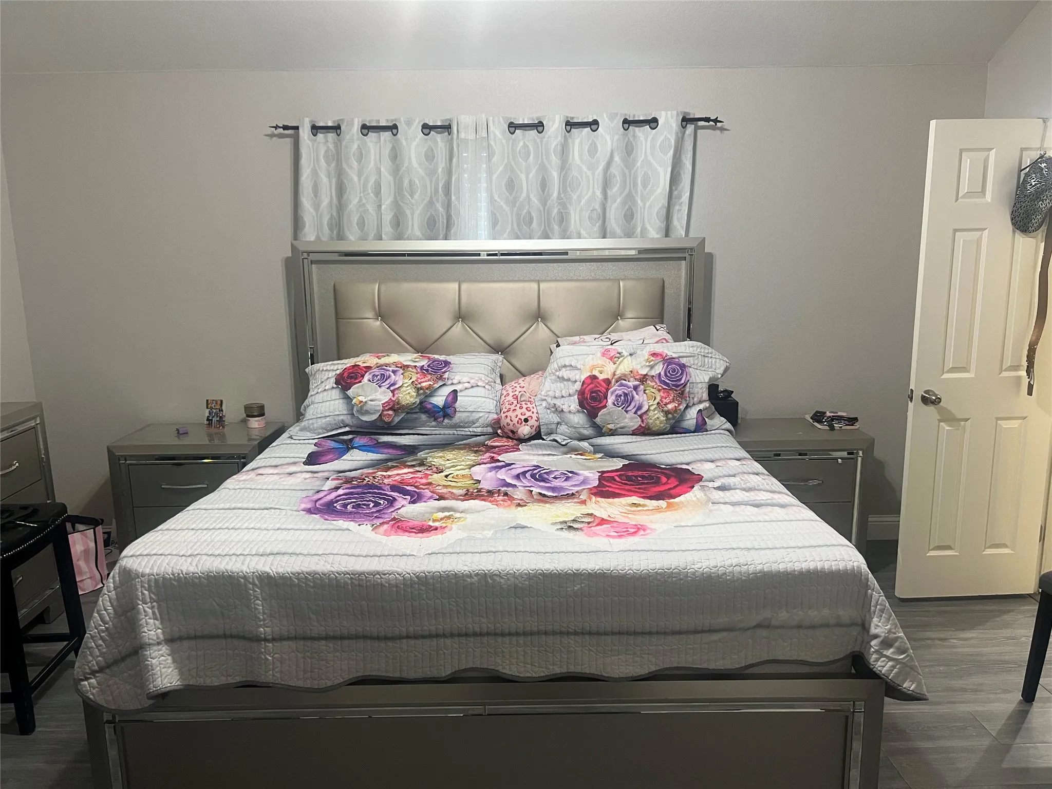 Single Family Residence For Sale in Dallas County , 13507 Baldcypress Drive, Dallas, Texas 75253, 3 Bedroom, 2 Bathroom, 2 Garage spaces, 1,914 Sqft, built in 2006, mls#21246615, Real Estate Agent in Dallas, Homes For Sale in Dallas county, Homes For Sale in Dallas, Realtor in Dallas Texas, Real Estate Brokerage Independent Realty Texas, Luminita Cordes Realtor
