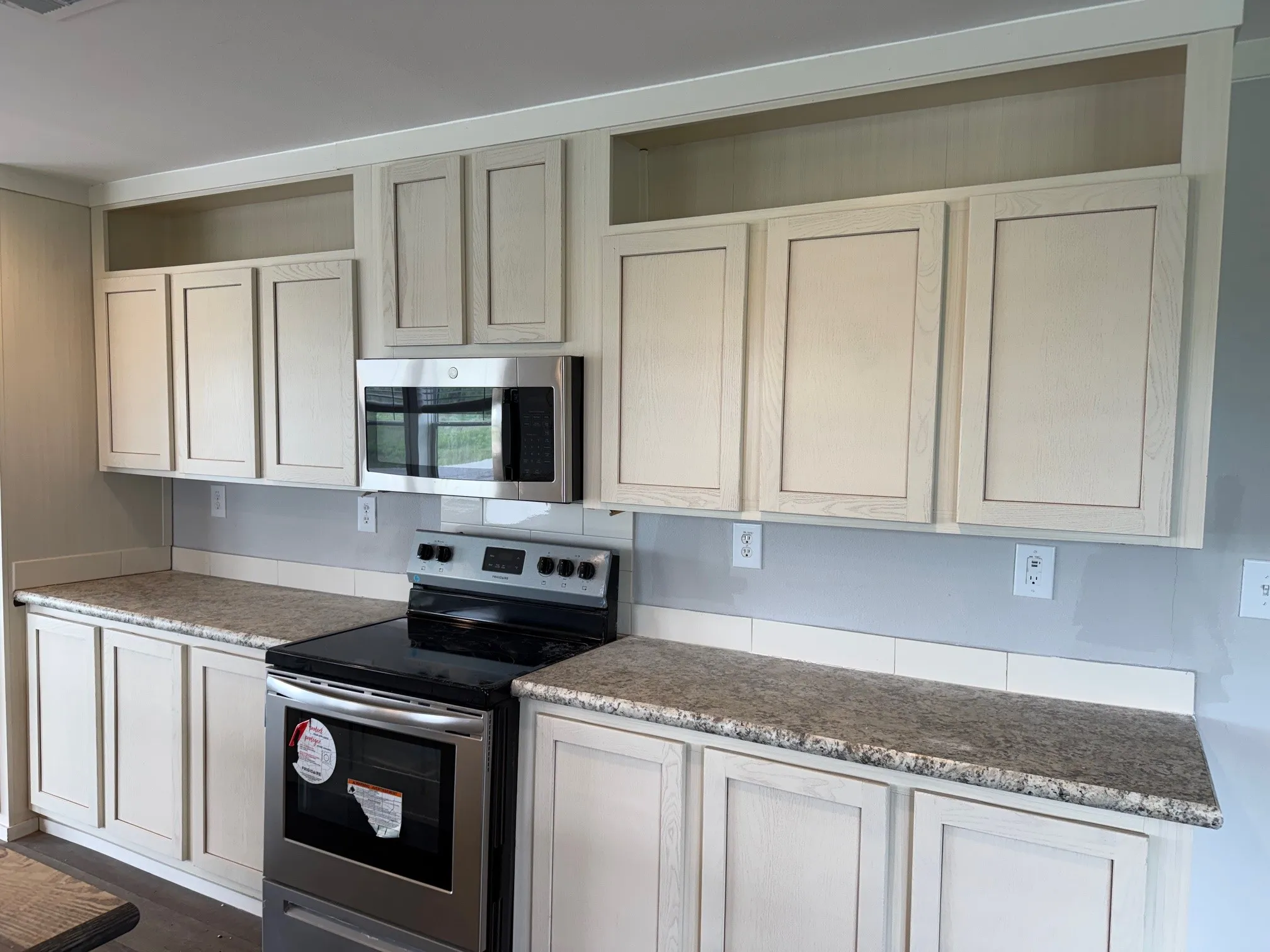 Mobile Home For Sale in Johnson County , 5937 County Road 1017, Joshua, Texas 76058, 4 Bedroom, 2 Bathroom, 2 Garage spaces, 2,170 Sqft, built in 2025, New Construction - Complete, mls#21246638, Real Estate Agent in Joshua, Homes For Sale in Johnson county, Homes For Sale in Joshua, Realtor in Joshua Texas, Real Estate Brokerage Independent Realty Texas, Luminita Cordes Realtor