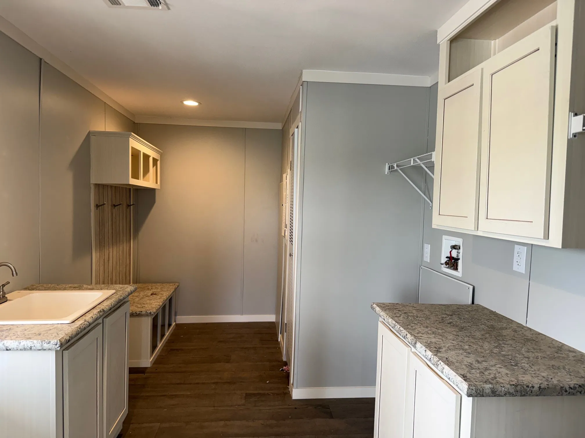 Mobile Home For Sale in Johnson County , 5937 County Road 1017, Joshua, Texas 76058, 4 Bedroom, 2 Bathroom, 2 Garage spaces, 2,170 Sqft, built in 2025, New Construction - Complete, mls#21246638, Real Estate Agent in Joshua, Homes For Sale in Johnson county, Homes For Sale in Joshua, Realtor in Joshua Texas, Real Estate Brokerage Independent Realty Texas, Luminita Cordes Realtor