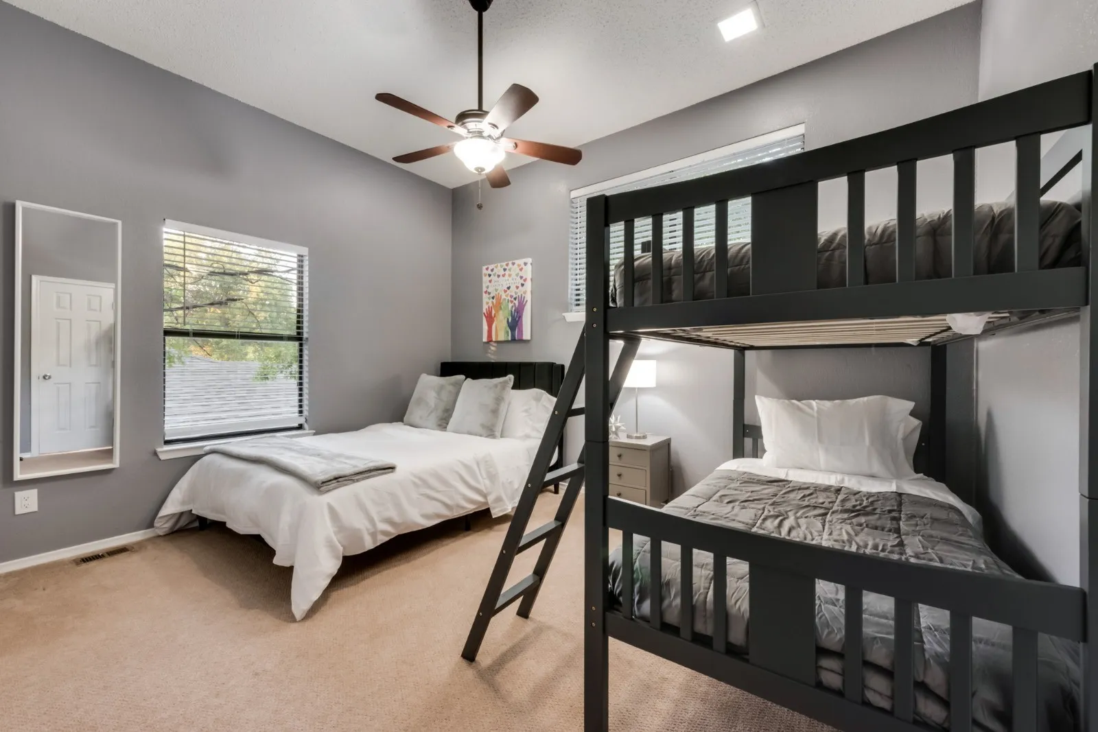 Single Family Residence For Sale in Collin County , 17920 Hillcrest Road, Dallas, Texas 75252, 3 Bedroom, 3 Bathroom, 2 Garage spaces, 2,264 Sqft, built in 1987, Preowned, mls#21246373, Real Estate Agent in Dallas, Homes For Sale in Collin county, Homes For Sale in Dallas, Realtor in Dallas Texas, Real Estate Brokerage Independent Realty Texas, Luminita Cordes Realtor