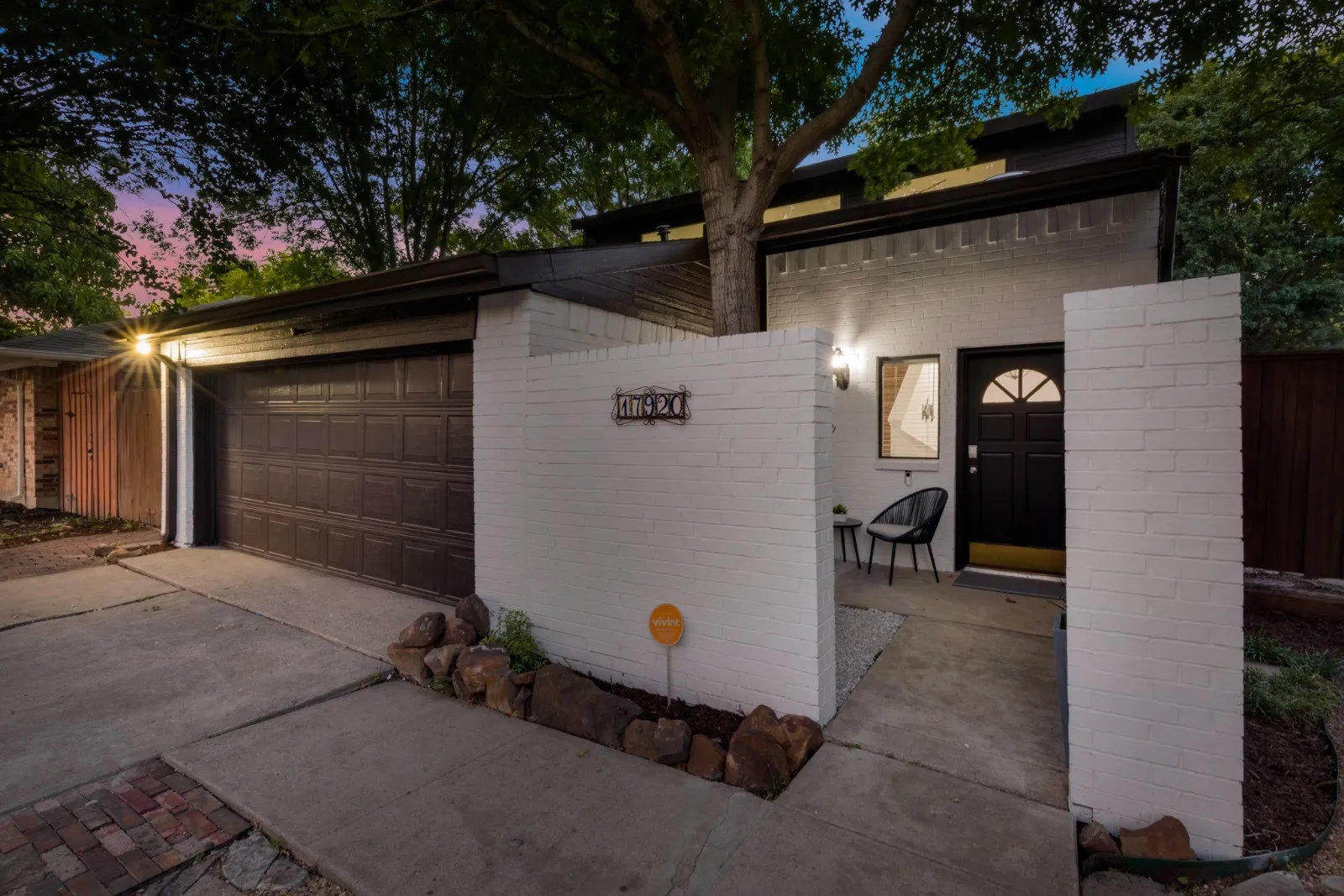 Single Family Residence For Sale in Collin County , 17920 Hillcrest Road, Dallas, Texas 75252, 3 Bedroom, 3 Bathroom, 2 Garage spaces, 2,264 Sqft, built in 1987, Preowned, mls#21246373, Real Estate Agent in Dallas, Homes For Sale in Collin county, Homes For Sale in Dallas, Realtor in Dallas Texas, Real Estate Brokerage Independent Realty Texas, Luminita Cordes Realtor