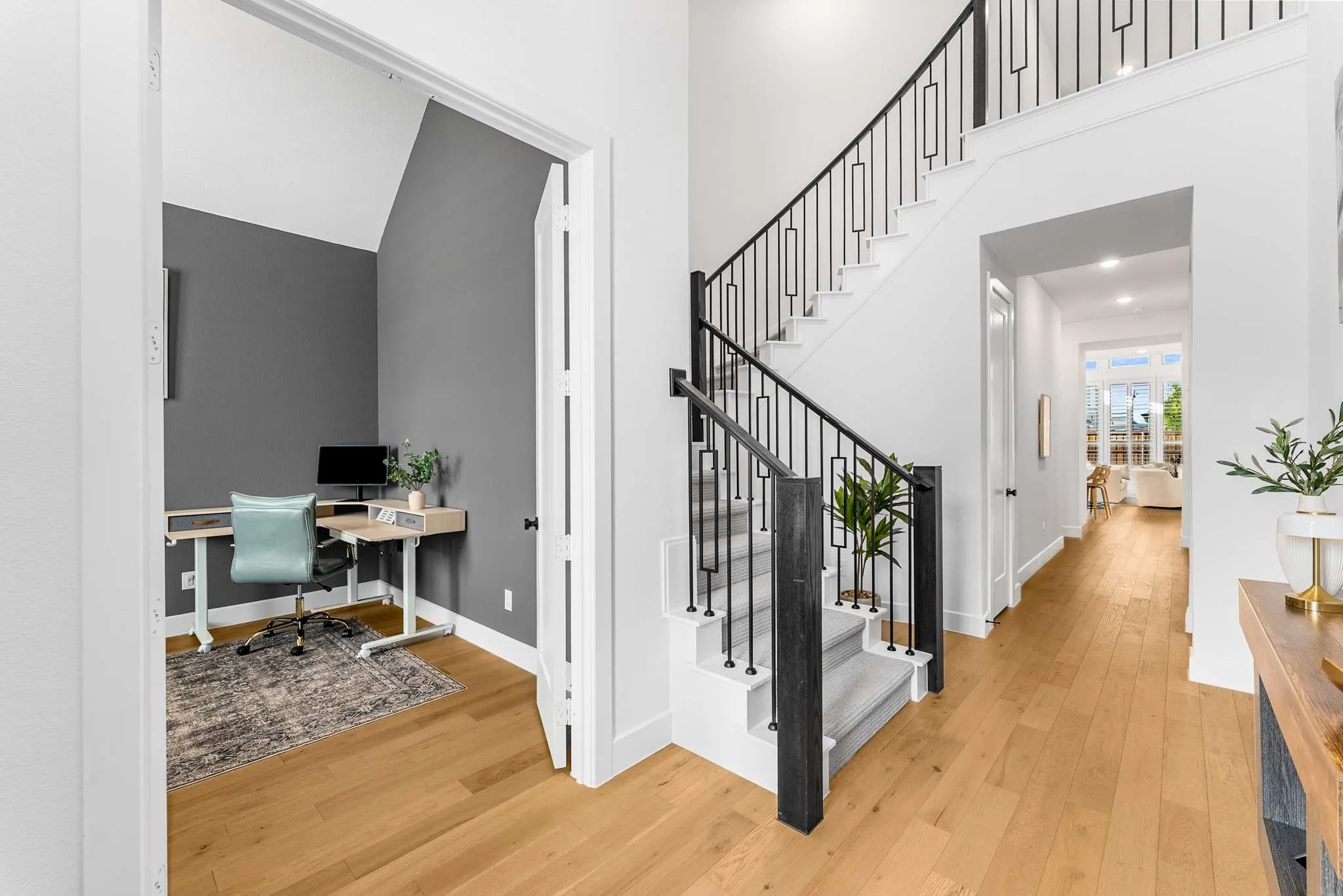 Single Family Residence For Sale in Collin County , 3917 Linear Drive, Celina, Texas 75078, 5 Bedroom, 7 Bathroom, 3 Garage spaces, 3,714 Sqft, built in 2024, Preowned, Price $799,000, mls#21244797, Real Estate Agent in Celina, Homes For Sale in Collin county, Homes For Sale in Celina, Realtor in Celina Texas, Real Estate Brokerage Independent Realty Texas, Luminita Cordes Realtor