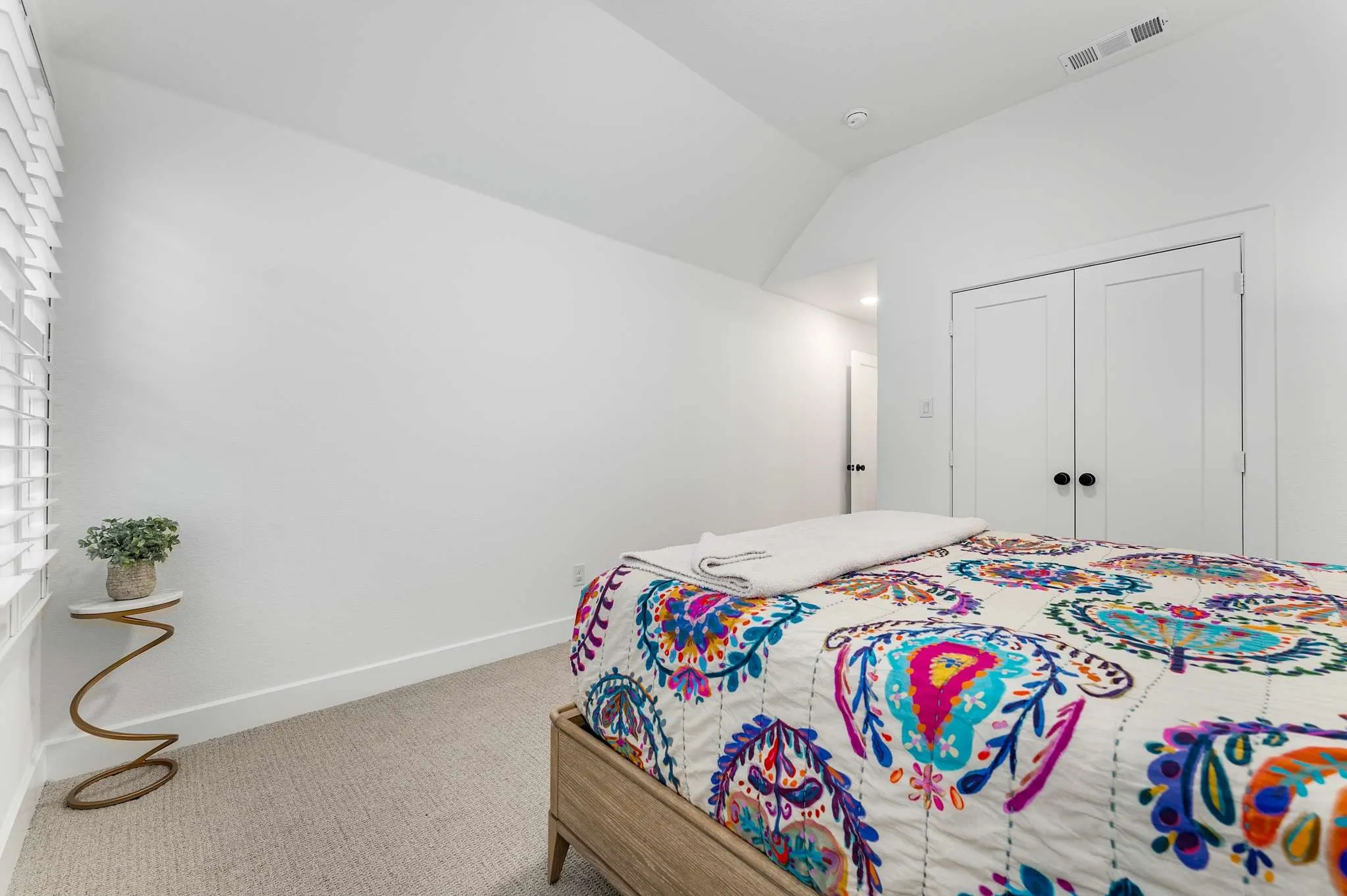 Single Family Residence For Sale in Collin County , 3917 Linear Drive, Celina, Texas 75078, 5 Bedroom, 7 Bathroom, 3 Garage spaces, 3,714 Sqft, built in 2024, Preowned, Price $799,000, mls#21244797, Real Estate Agent in Celina, Homes For Sale in Collin county, Homes For Sale in Celina, Realtor in Celina Texas, Real Estate Brokerage Independent Realty Texas, Luminita Cordes Realtor