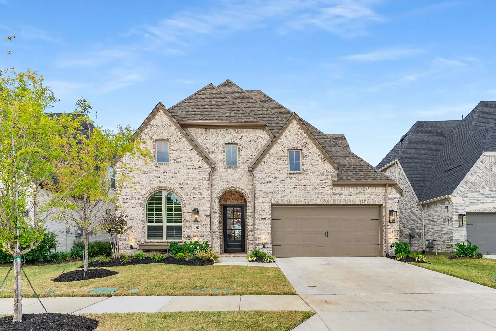 Single Family Residence For Sale in Collin County , 3917 Linear Drive, Celina, Texas 75078, 5 Bedroom, 7 Bathroom, 3 Garage spaces, 3,714 Sqft, built in 2024, Preowned, Price $799,000, mls#21244797, Real Estate Agent in Celina, Homes For Sale in Collin county, Homes For Sale in Celina, Realtor in Celina Texas, Real Estate Brokerage Independent Realty Texas, Luminita Cordes Realtor