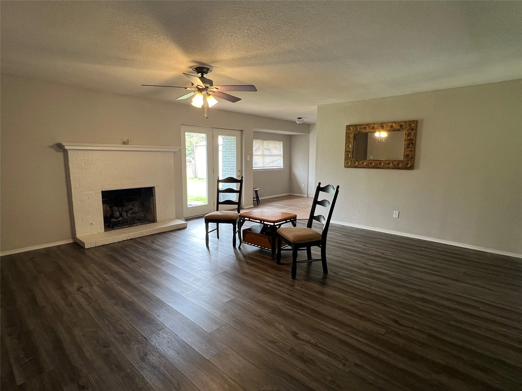 Single Family Residence For Sale in Palo Pinto County , 2809 N Murco Drive, Mineral Wells, Texas 76067, 5 Bedroom, 2 Bathroom, Garage spaces, 2,036 Sqft, built in 1966, mls#21245383, Real Estate Agent in Mineral Wells, Homes For Sale in Palo Pinto county, Homes For Sale in Mineral Wells, Realtor in Mineral Wells Texas, Real Estate Brokerage Independent Realty Texas, Luminita Cordes Realtor
