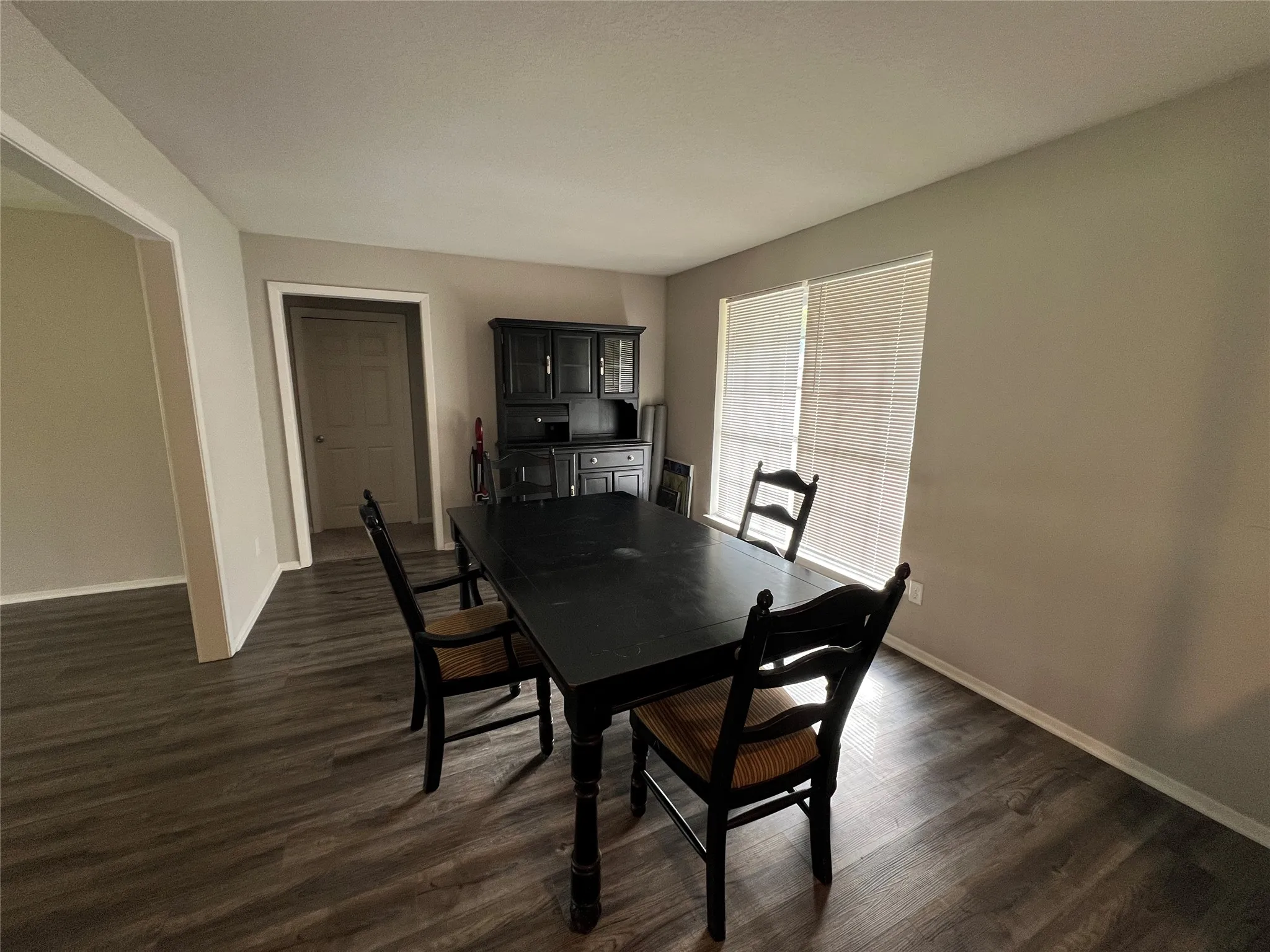 Single Family Residence For Sale in Palo Pinto County , 2809 N Murco Drive, Mineral Wells, Texas 76067, 5 Bedroom, 2 Bathroom, Garage spaces, 2,036 Sqft, built in 1966, mls#21245383, Real Estate Agent in Mineral Wells, Homes For Sale in Palo Pinto county, Homes For Sale in Mineral Wells, Realtor in Mineral Wells Texas, Real Estate Brokerage Independent Realty Texas, Luminita Cordes Realtor