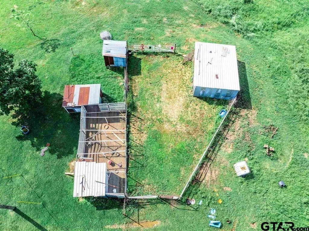 Single Family Residence For Sale in Hopkins County , 16376 Texas Highway 11 E, Winnsboro, Texas 75494, 4 Bedrooms, 4 Bathrooms, Garage spaces, 3,086 Sqft, built in 1962, Preowned, Price $599,000, mls#21246697, Real Estate Agent in Winnsboro, Homes For Sale in Hopkins county, Homes For Sale in Winnsboro, Realtor in Winnsboro Texas, Real Estate Brokerage Independent Realty Texas, Luminita Cordes Realtor