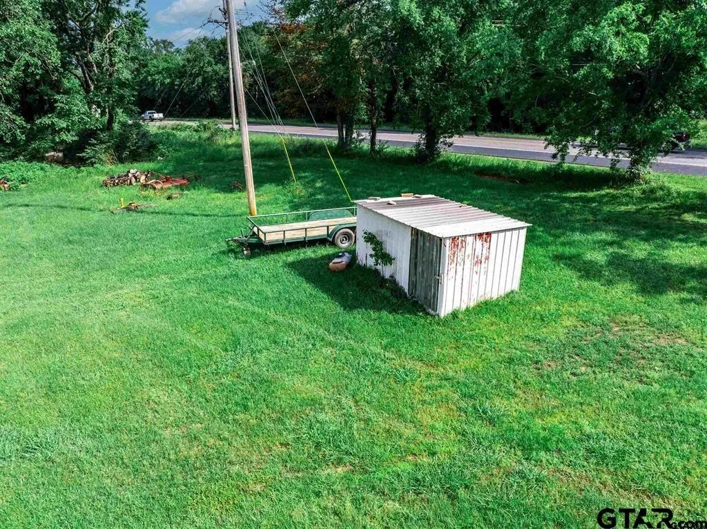 Single Family Residence For Sale in Hopkins County , 16376 Texas Highway 11 E, Winnsboro, Texas 75494, 4 Bedrooms, 4 Bathrooms, Garage spaces, 3,086 Sqft, built in 1962, Preowned, Price $599,000, mls#21246697, Real Estate Agent in Winnsboro, Homes For Sale in Hopkins county, Homes For Sale in Winnsboro, Realtor in Winnsboro Texas, Real Estate Brokerage Independent Realty Texas, Luminita Cordes Realtor