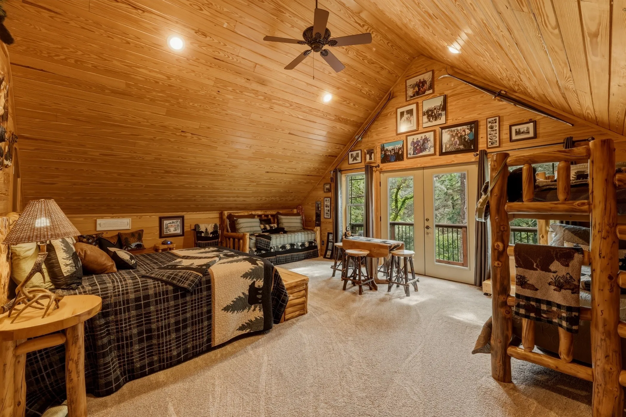Single Family Residence For Sale in Cherokee County , 1070 FM 2137, Bullard, Texas 75757, 3 Bedroom, 3 Bathroom, Garage spaces, 3,360 Sqft, built in 2013, mls#21246708, Real Estate Agent in Bullard, Homes For Sale in Cherokee county, Homes For Sale in Bullard, Realtor in Bullard Texas, Real Estate Brokerage Independent Realty Texas, Luminita Cordes Realtor