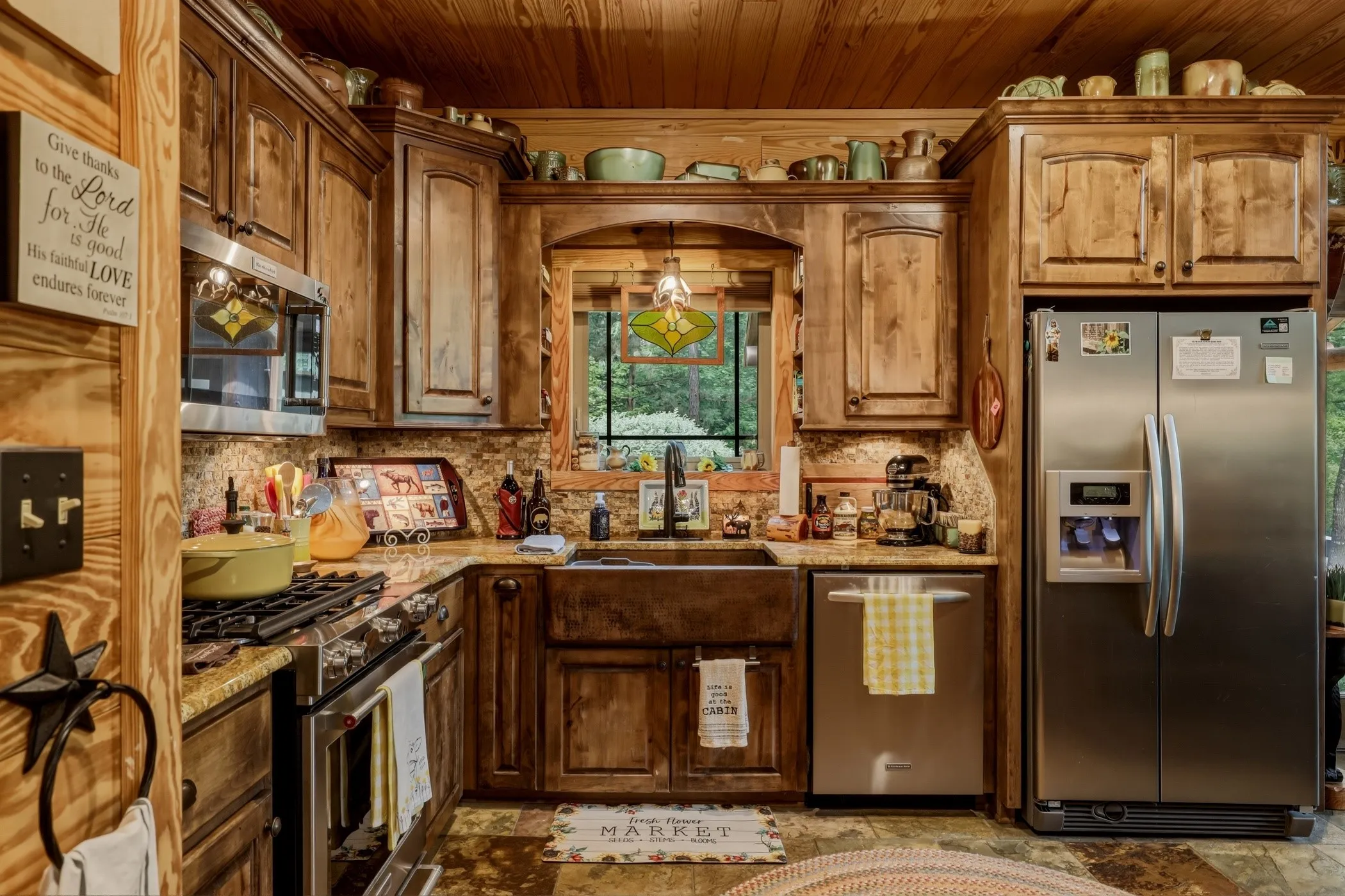 Single Family Residence For Sale in Cherokee County , 1070 FM 2137, Bullard, Texas 75757, 3 Bedroom, 3 Bathroom, Garage spaces, 3,360 Sqft, built in 2013, mls#21246708, Real Estate Agent in Bullard, Homes For Sale in Cherokee county, Homes For Sale in Bullard, Realtor in Bullard Texas, Real Estate Brokerage Independent Realty Texas, Luminita Cordes Realtor