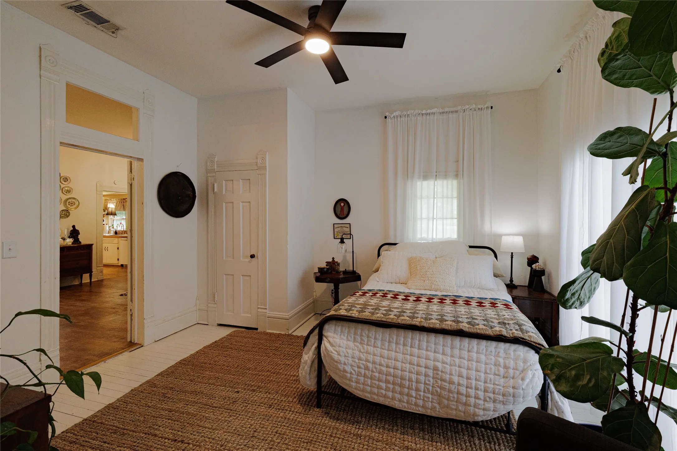 Office For Sale in Wise County , 510 W Walnut Street, Decatur, Texas 76234, 0, 0, Garage spaces, 0 Sqft, built in 1945, Preowned, Price $499,000, mls#21244080, Real Estate Agent in Decatur, Homes For Sale in Wise county, Homes For Sale in Decatur, Realtor in Decatur Texas, Real Estate Brokerage Independent Realty Texas, Luminita Cordes Realtor