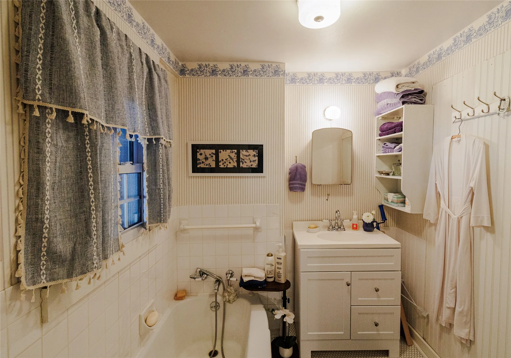 Office For Sale in Wise County , 510 W Walnut Street, Decatur, Texas 76234, 0, 0, Garage spaces, 0 Sqft, built in 1945, Preowned, Price $499,000, mls#21244080, Real Estate Agent in Decatur, Homes For Sale in Wise county, Homes For Sale in Decatur, Realtor in Decatur Texas, Real Estate Brokerage Independent Realty Texas, Luminita Cordes Realtor