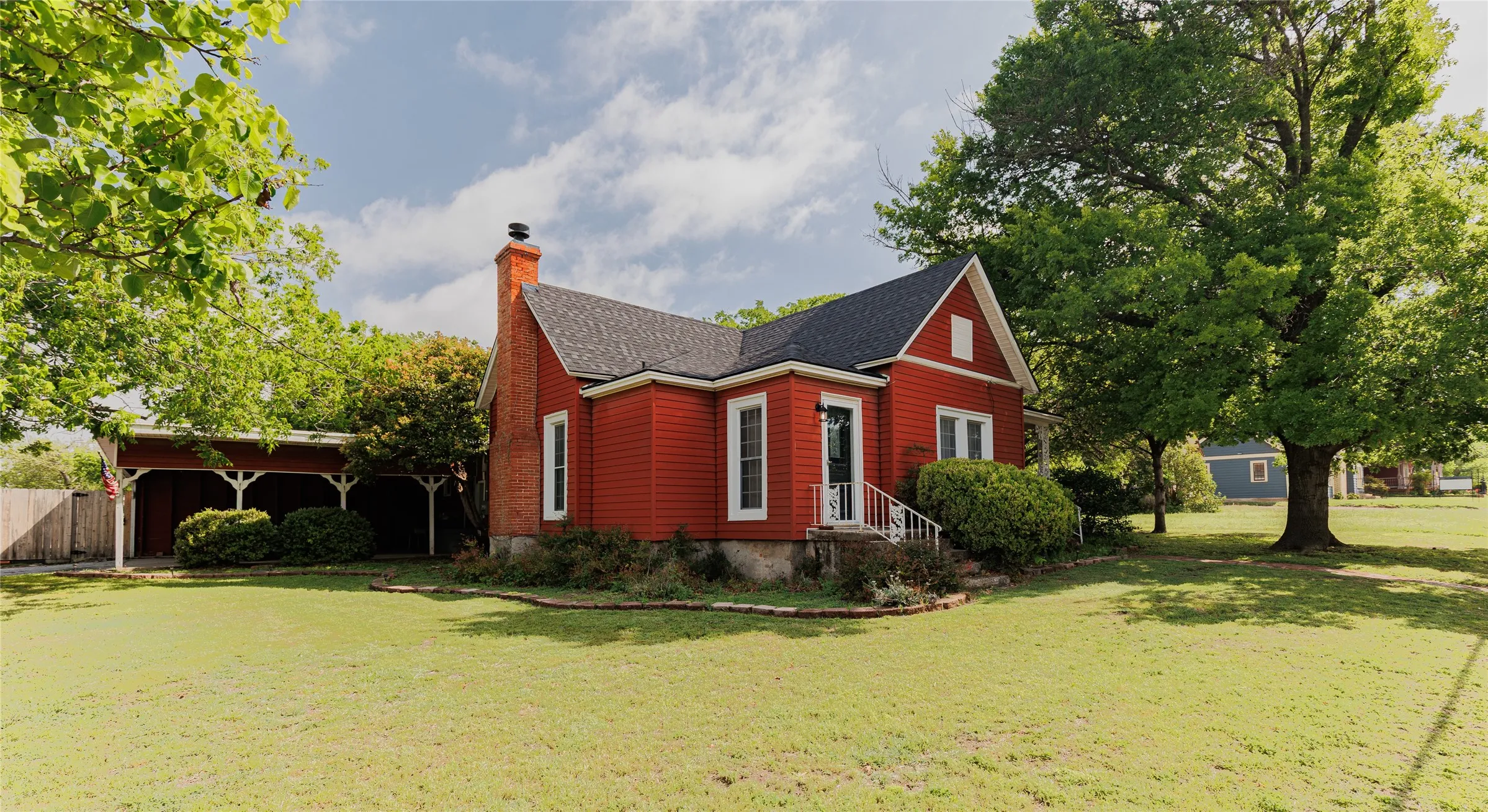 Office For Sale in Wise County , 510 W Walnut Street, Decatur, Texas 76234, 0, 0, Garage spaces, 0 Sqft, built in 1945, Preowned, Price $499,000, mls#21244080, Real Estate Agent in Decatur, Homes For Sale in Wise county, Homes For Sale in Decatur, Realtor in Decatur Texas, Real Estate Brokerage Independent Realty Texas, Luminita Cordes Realtor