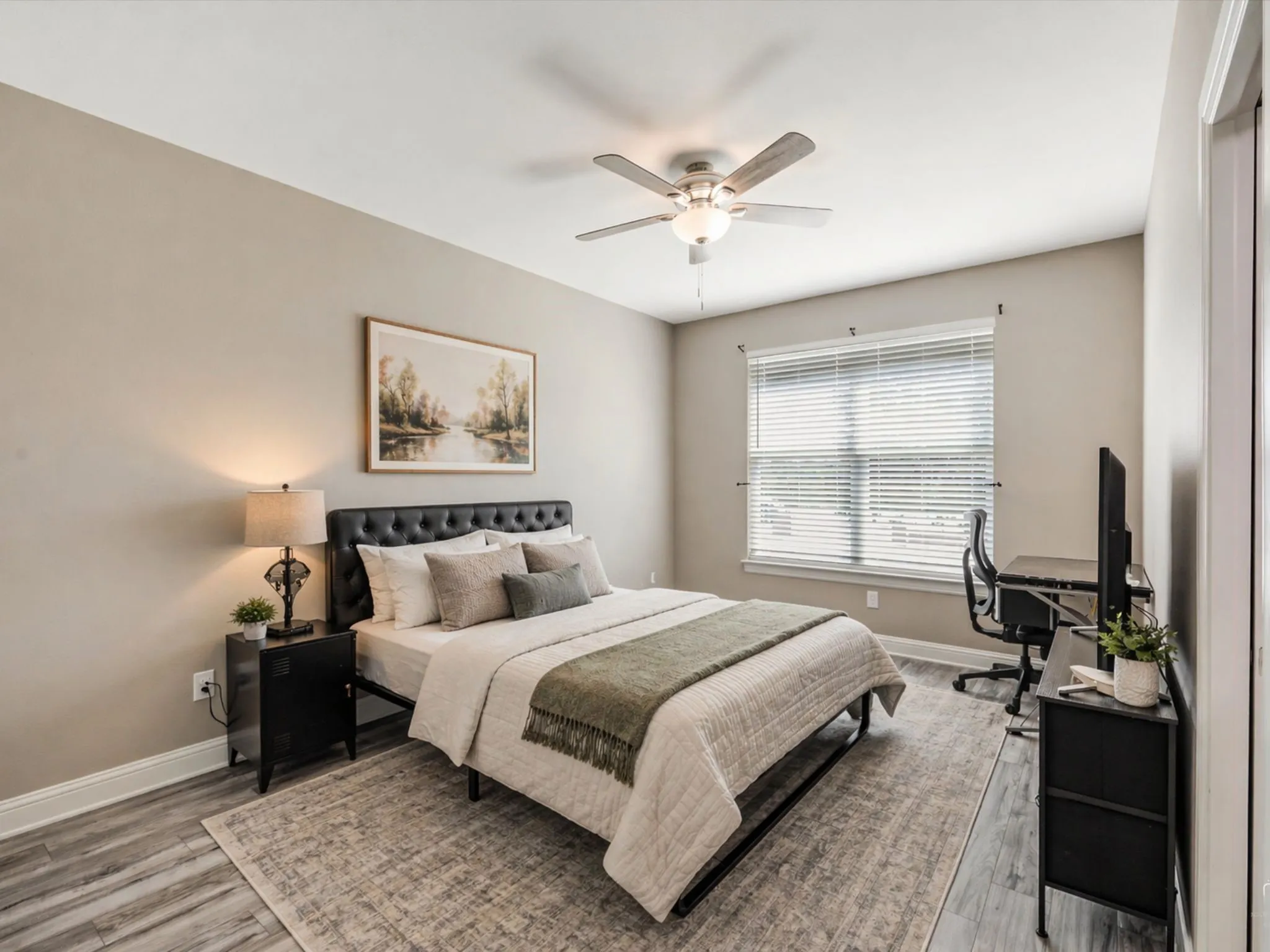 Bright and versatile, this bedroom offers a comfortable space that easily adapts to your needs. Whether for guests, family, or a creative retreat, it feels welcoming and ready to make your own.