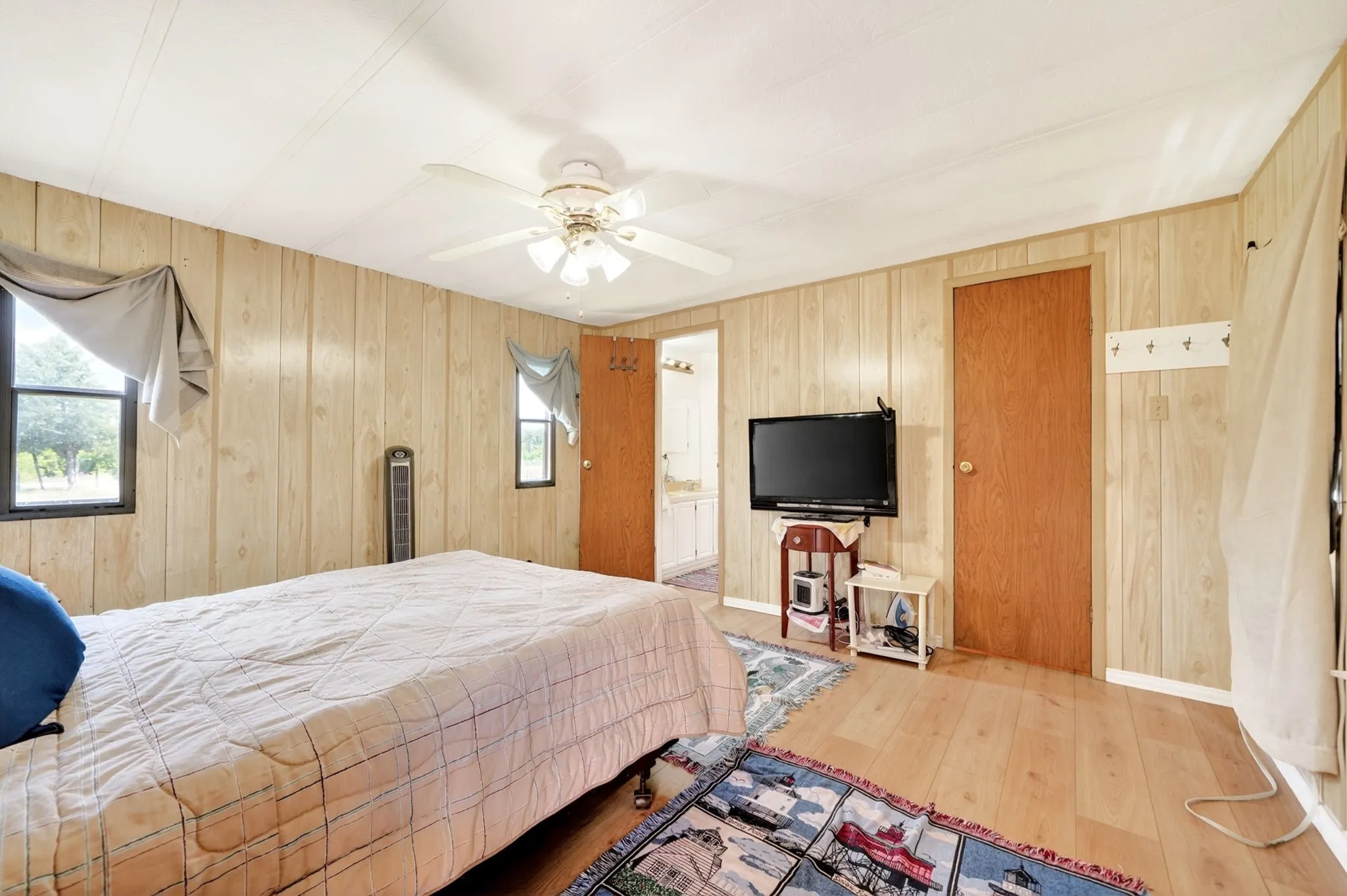 Mobile Home For Sale in Collin County , 5340 County Road 547, Nevada, Texas 75173, 2 Bedroom, 2 Bathroom, Garage spaces, 1,064 Sqft, built in 2000, mls#21242971, Real Estate Agent in Nevada, Homes For Sale in Collin county, Homes For Sale in Nevada, Realtor in Nevada Texas, Real Estate Brokerage Independent Realty Texas, Luminita Cordes Realtor