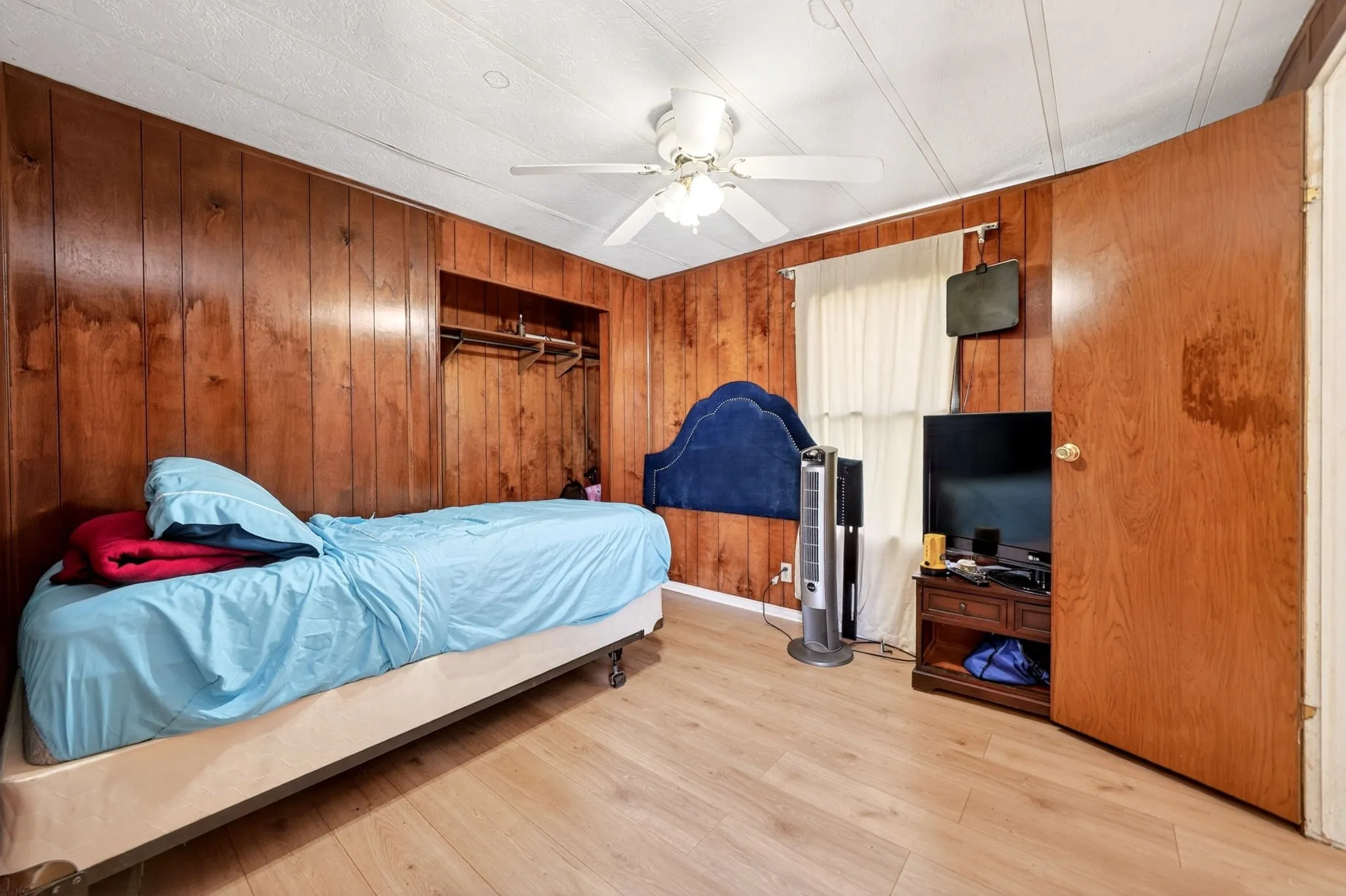Mobile Home For Sale in Collin County , 5340 County Road 547, Nevada, Texas 75173, 2 Bedroom, 2 Bathroom, Garage spaces, 1,064 Sqft, built in 2000, mls#21242971, Real Estate Agent in Nevada, Homes For Sale in Collin county, Homes For Sale in Nevada, Realtor in Nevada Texas, Real Estate Brokerage Independent Realty Texas, Luminita Cordes Realtor