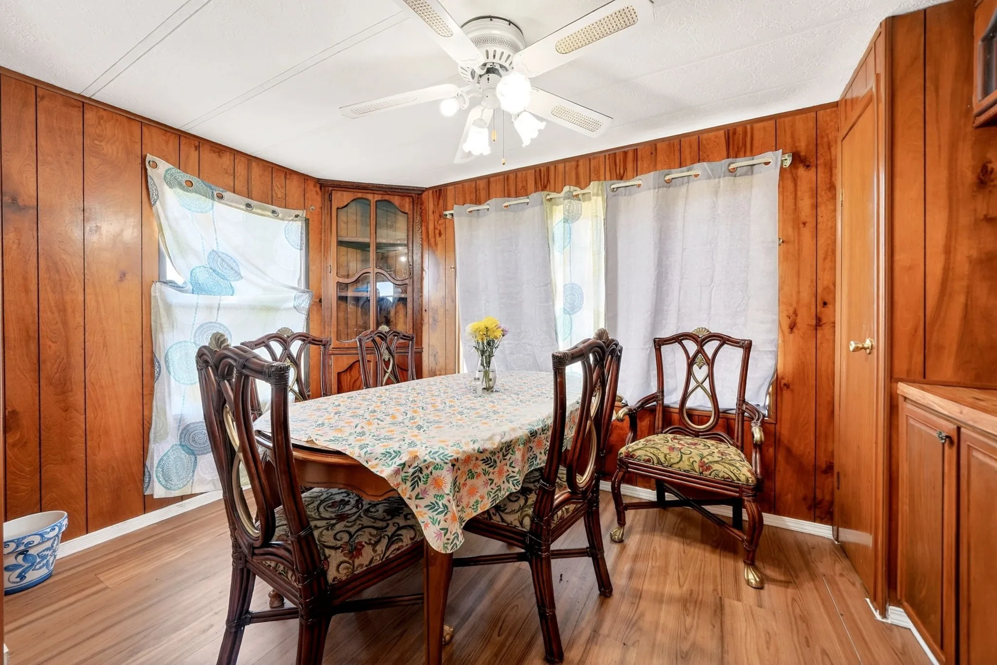 Mobile Home For Sale in Collin County , 5340 County Road 547, Nevada, Texas 75173, 2 Bedroom, 2 Bathroom, Garage spaces, 1,064 Sqft, built in 2000, mls#21242971, Real Estate Agent in Nevada, Homes For Sale in Collin county, Homes For Sale in Nevada, Realtor in Nevada Texas, Real Estate Brokerage Independent Realty Texas, Luminita Cordes Realtor