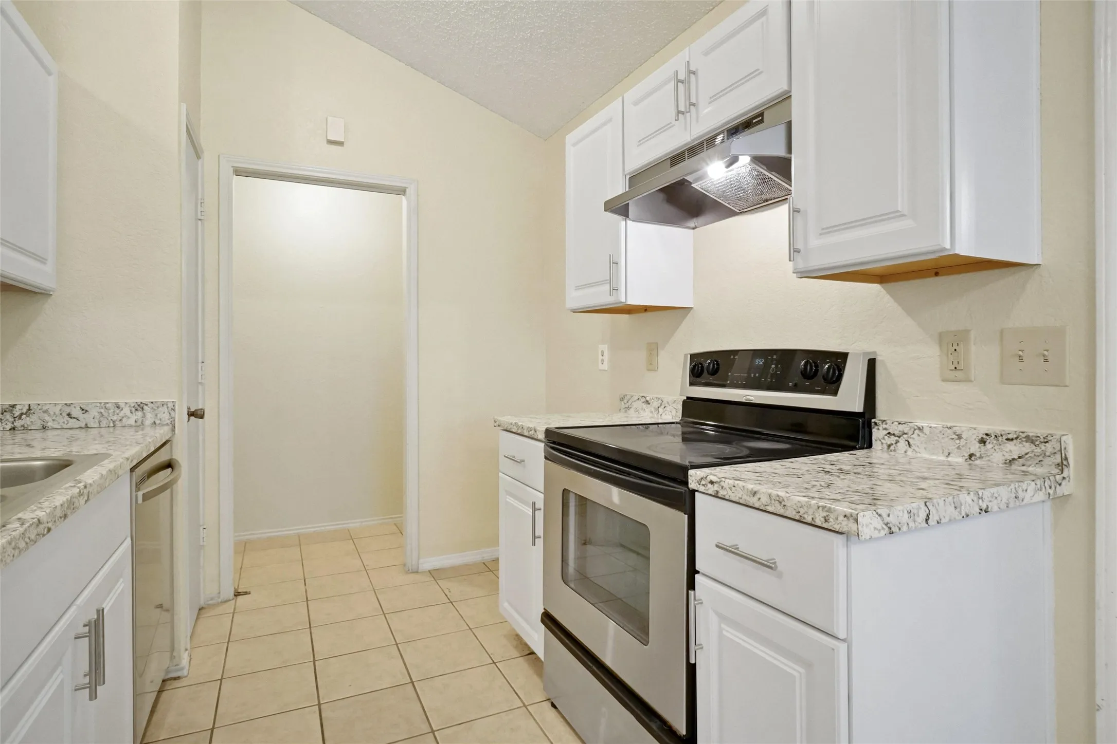 Duplex For Sale in Tarrant County , 7470 Tiffany Meadows Lane, Fort Worth, Texas 76140, 4 Bedroom, 3 Bathroom, Garage spaces, 0 Sqft, built in 1984, mls#21233552, Real Estate Agent in Fort Worth, Homes For Sale in Tarrant county, Homes For Sale in Fort Worth, Realtor in Fort Worth Texas, Real Estate Brokerage Independent Realty Texas, Luminita Cordes Realtor