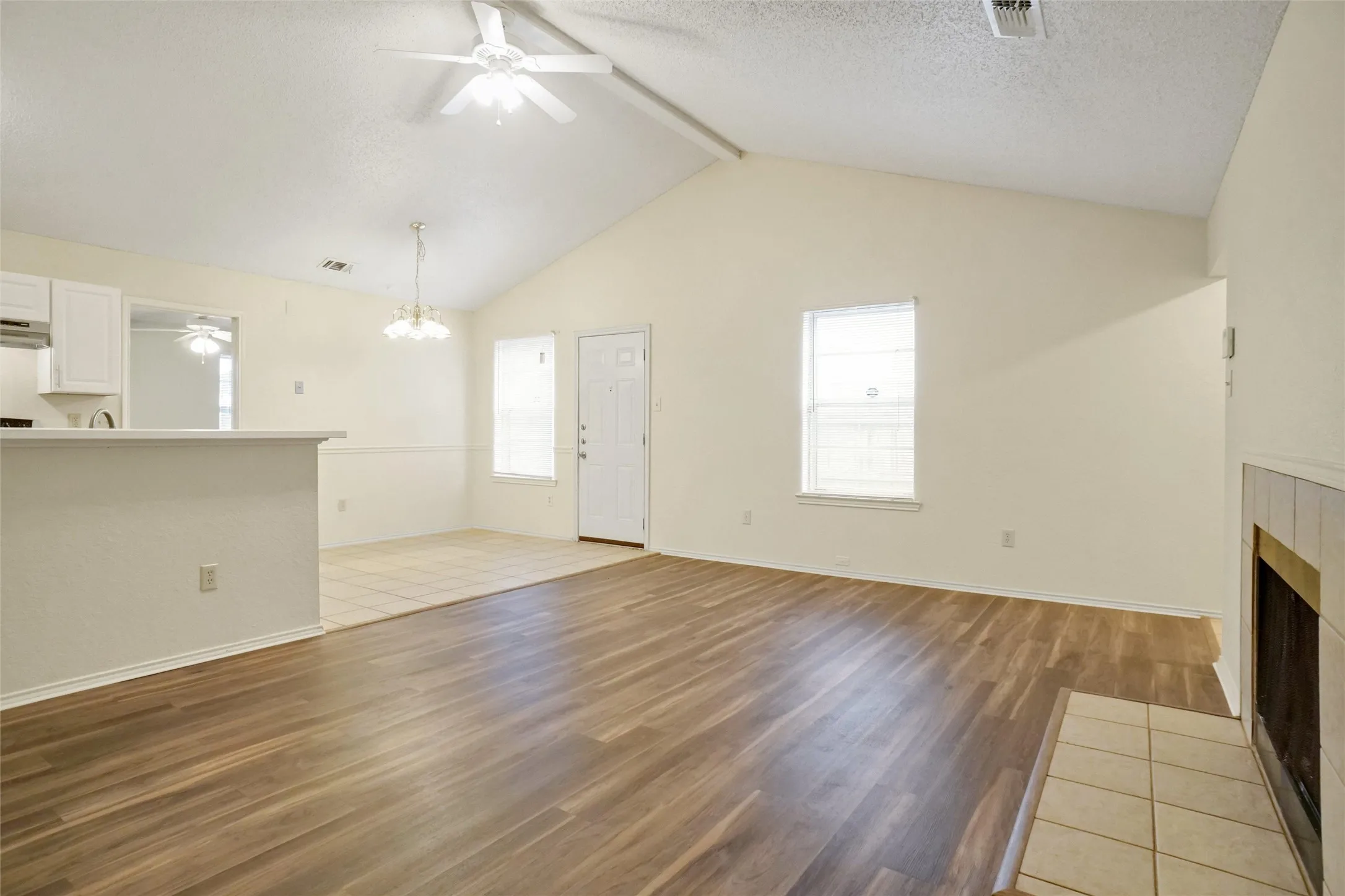 Duplex For Sale in Tarrant County , 7470 Tiffany Meadows Lane, Fort Worth, Texas 76140, 4 Bedroom, 3 Bathroom, Garage spaces, 0 Sqft, built in 1984, mls#21233552, Real Estate Agent in Fort Worth, Homes For Sale in Tarrant county, Homes For Sale in Fort Worth, Realtor in Fort Worth Texas, Real Estate Brokerage Independent Realty Texas, Luminita Cordes Realtor