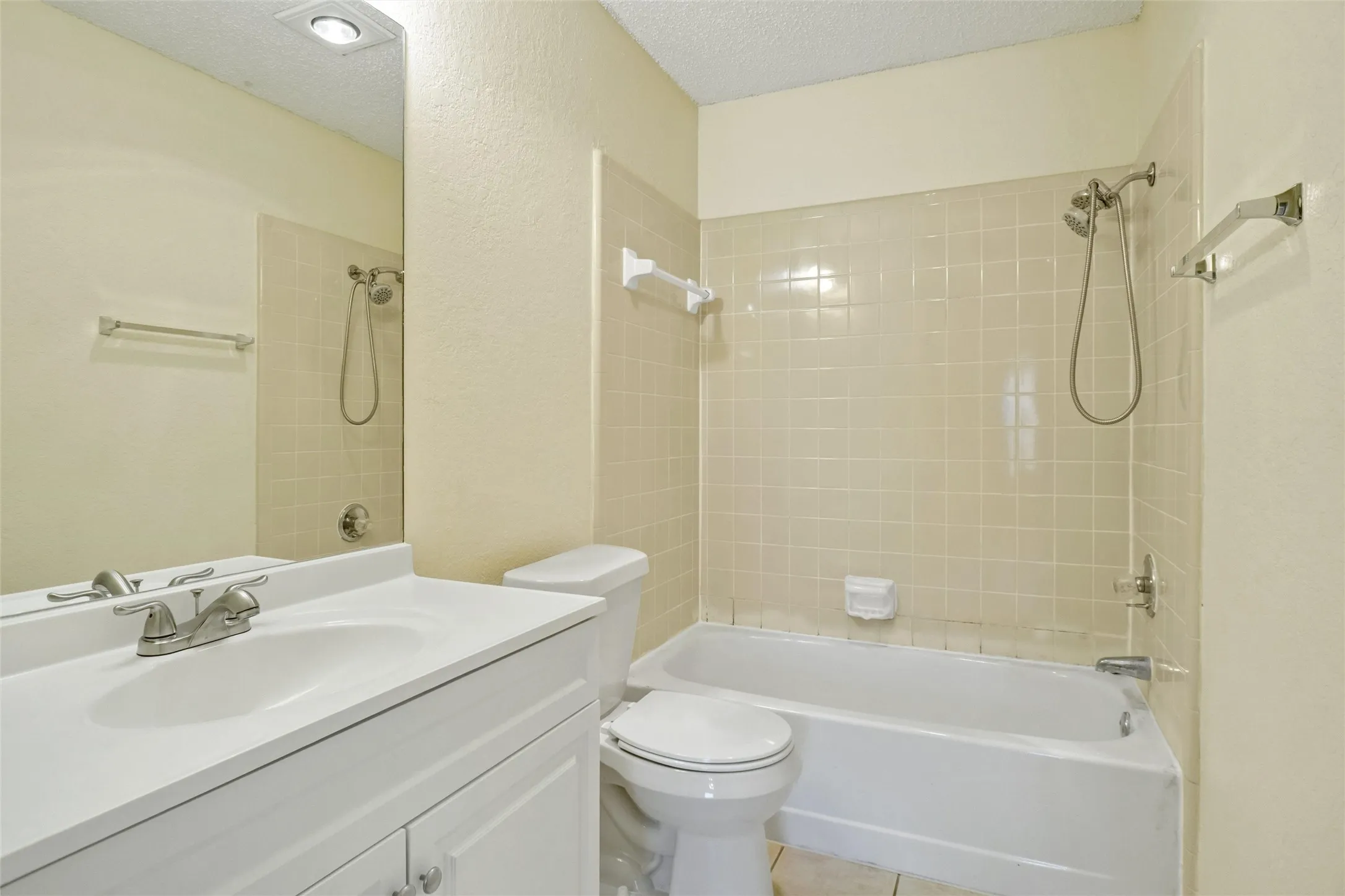 Duplex For Sale in Tarrant County , 7470 Tiffany Meadows Lane, Fort Worth, Texas 76140, 4 Bedroom, 3 Bathroom, Garage spaces, 0 Sqft, built in 1984, mls#21233552, Real Estate Agent in Fort Worth, Homes For Sale in Tarrant county, Homes For Sale in Fort Worth, Realtor in Fort Worth Texas, Real Estate Brokerage Independent Realty Texas, Luminita Cordes Realtor