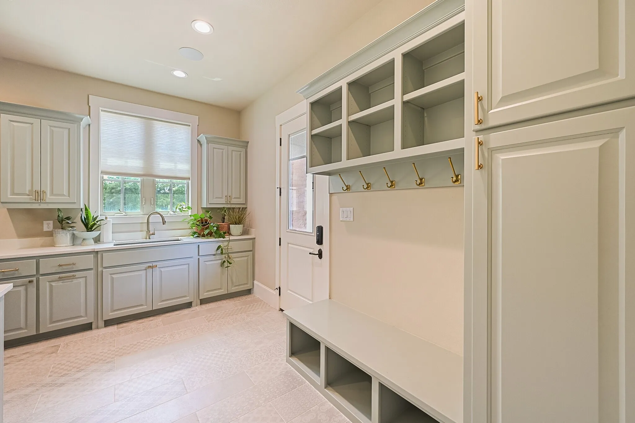 Single Family Residence For Sale in Tarrant County , 7120 Shady Grove Road, Keller, Texas 76248, 5 Bedroom, 6 Bathroom, 6 Garage spaces, 6,157 Sqft, built in 2017, Price $4,200,000, mls#21246536, Real Estate Agent in Keller, Homes For Sale in Tarrant county, Homes For Sale in Keller, Realtor in Keller Texas, Real Estate Brokerage Independent Realty Texas, Luminita Cordes Realtor