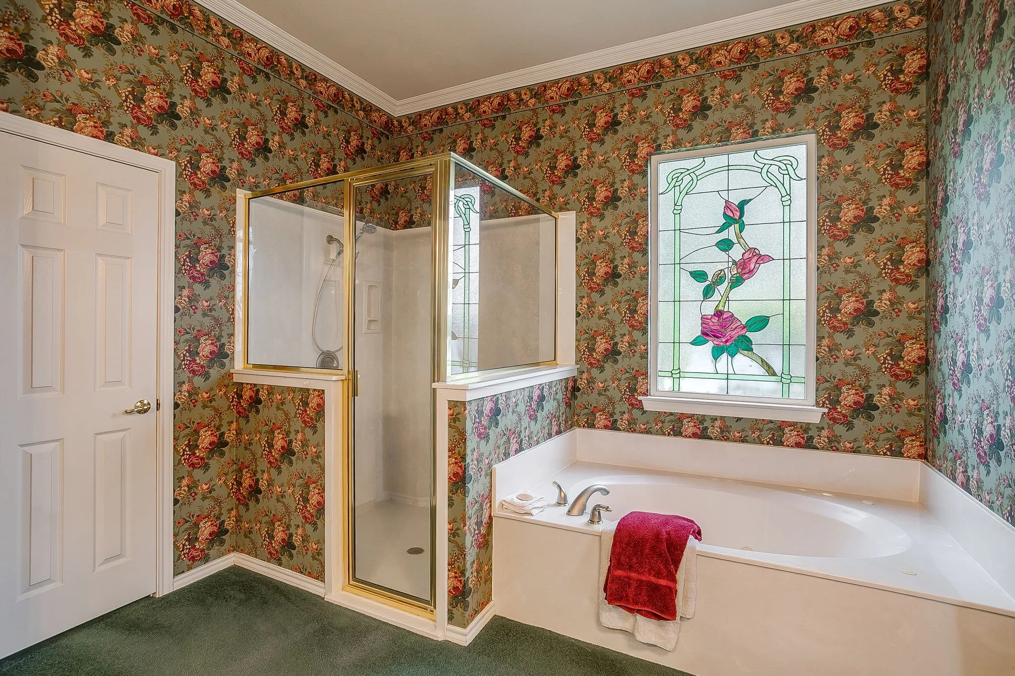 Walk-in shower and garden tub