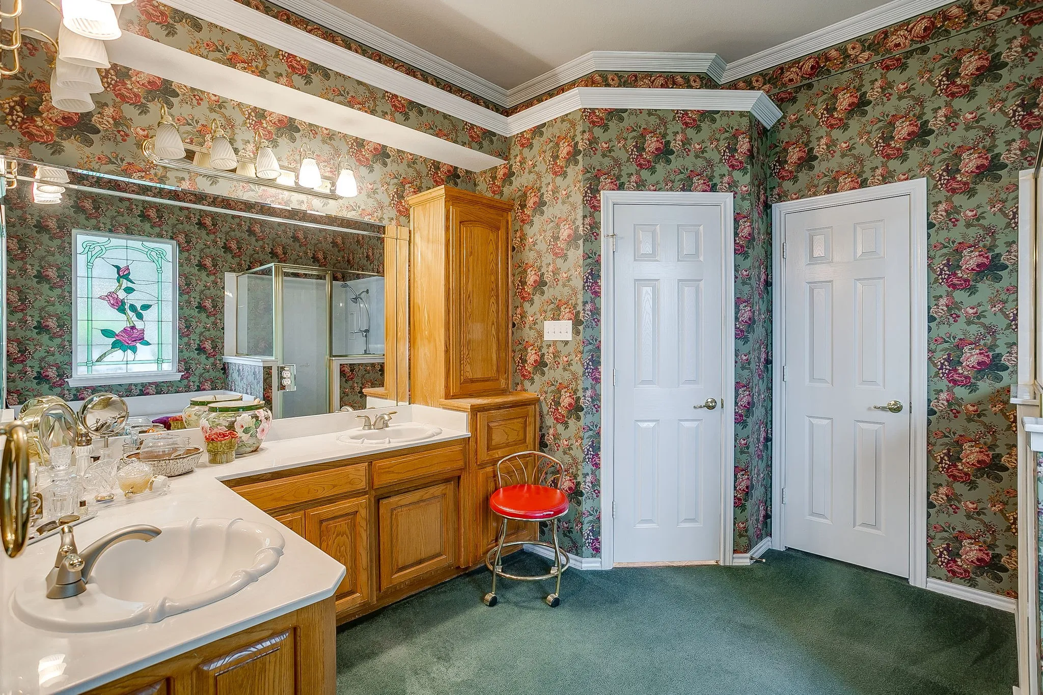 Two vanities
