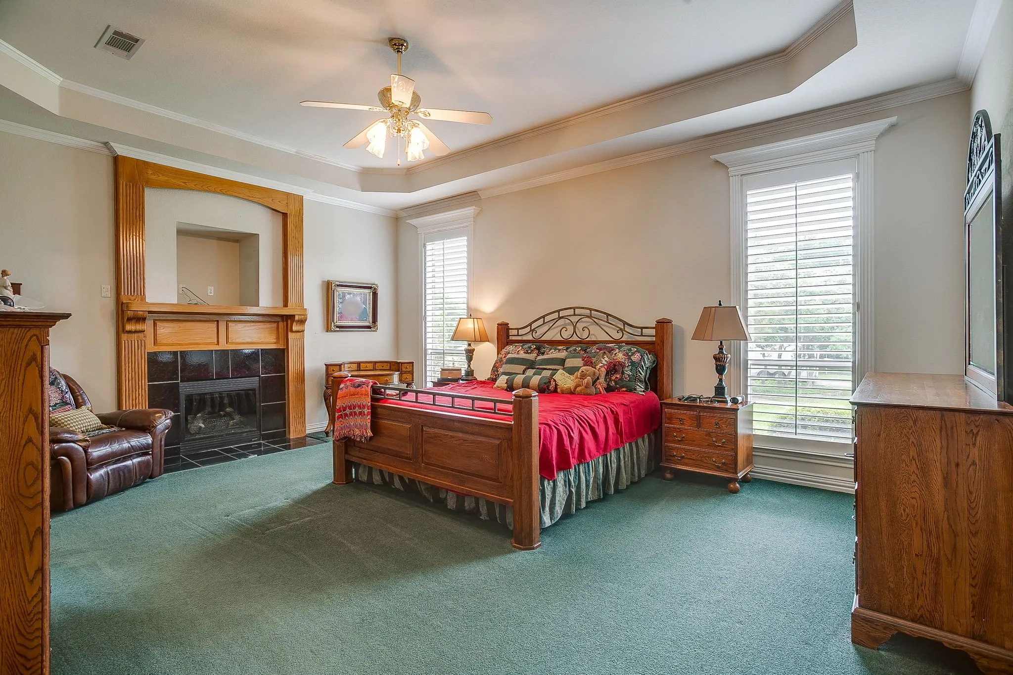 Lg primary bedroom w/ fireplace