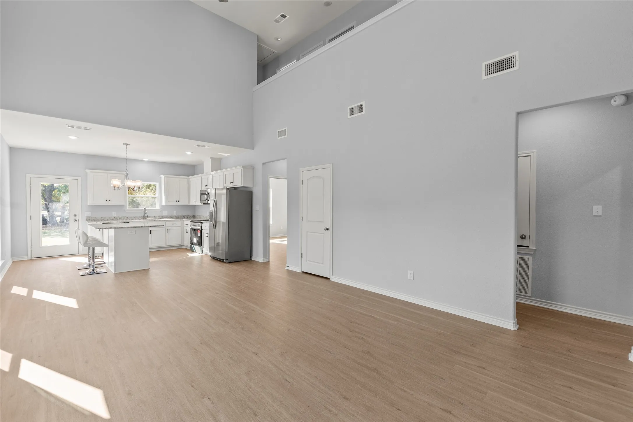 Single Family Residence For Sale in Henderson County , 314 Oak Creek Drive, Tool, Texas 75143, 4 Bedroom, 3 Bathroom, 2 Garage spaces, 2,039 Sqft, built in 2024, New Construction - Complete, mls#21244881, Real Estate Agent in Tool, Homes For Sale in Henderson county, Homes For Sale in Tool, Realtor in Tool Texas, Real Estate Brokerage Independent Realty Texas, Luminita Cordes Realtor