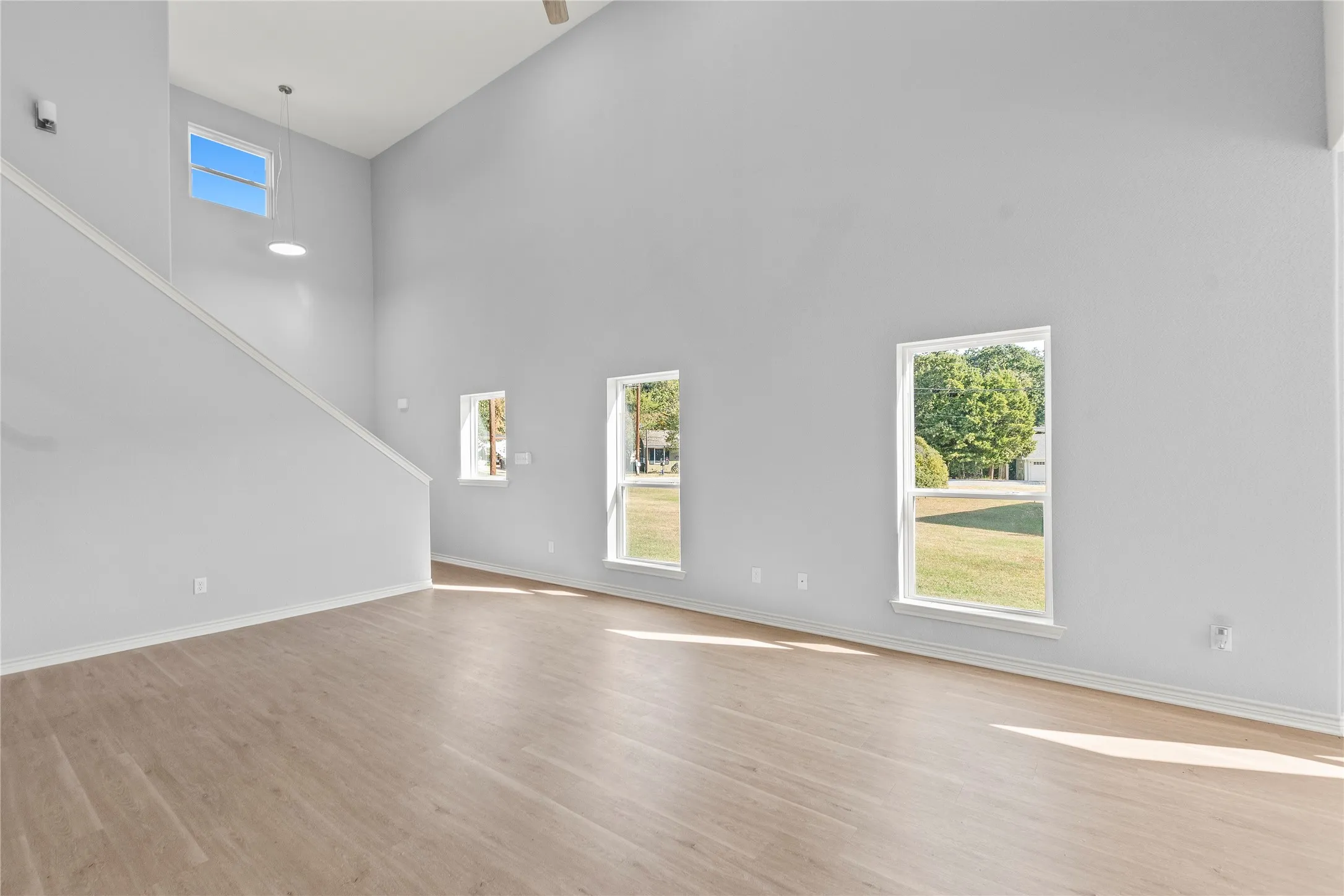 Single Family Residence For Sale in Henderson County , 314 Oak Creek Drive, Tool, Texas 75143, 4 Bedroom, 3 Bathroom, 2 Garage spaces, 2,039 Sqft, built in 2024, New Construction - Complete, mls#21244881, Real Estate Agent in Tool, Homes For Sale in Henderson county, Homes For Sale in Tool, Realtor in Tool Texas, Real Estate Brokerage Independent Realty Texas, Luminita Cordes Realtor