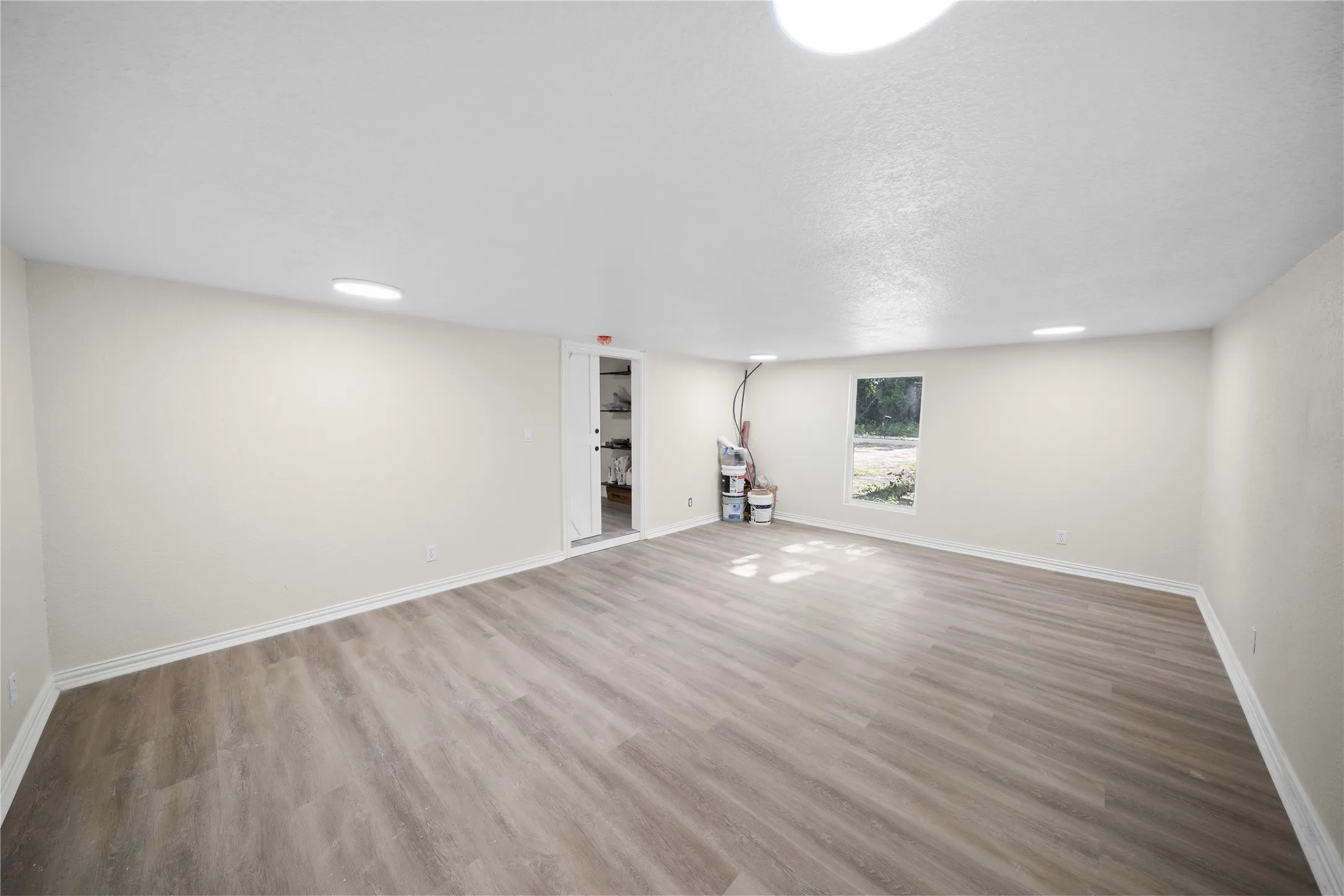 Single Family Residence For Sale in Smith County , 823 Clark Street, Tyler, Texas 75701, 3 Bedroom, 2 Bathroom, 3 Garage spaces, 1,356 Sqft, built in 1930, mls#21246858, Real Estate Agent in Tyler, Homes For Sale in Smith county, Homes For Sale in Tyler, Realtor in Tyler Texas, Real Estate Brokerage Independent Realty Texas, Luminita Cordes Realtor