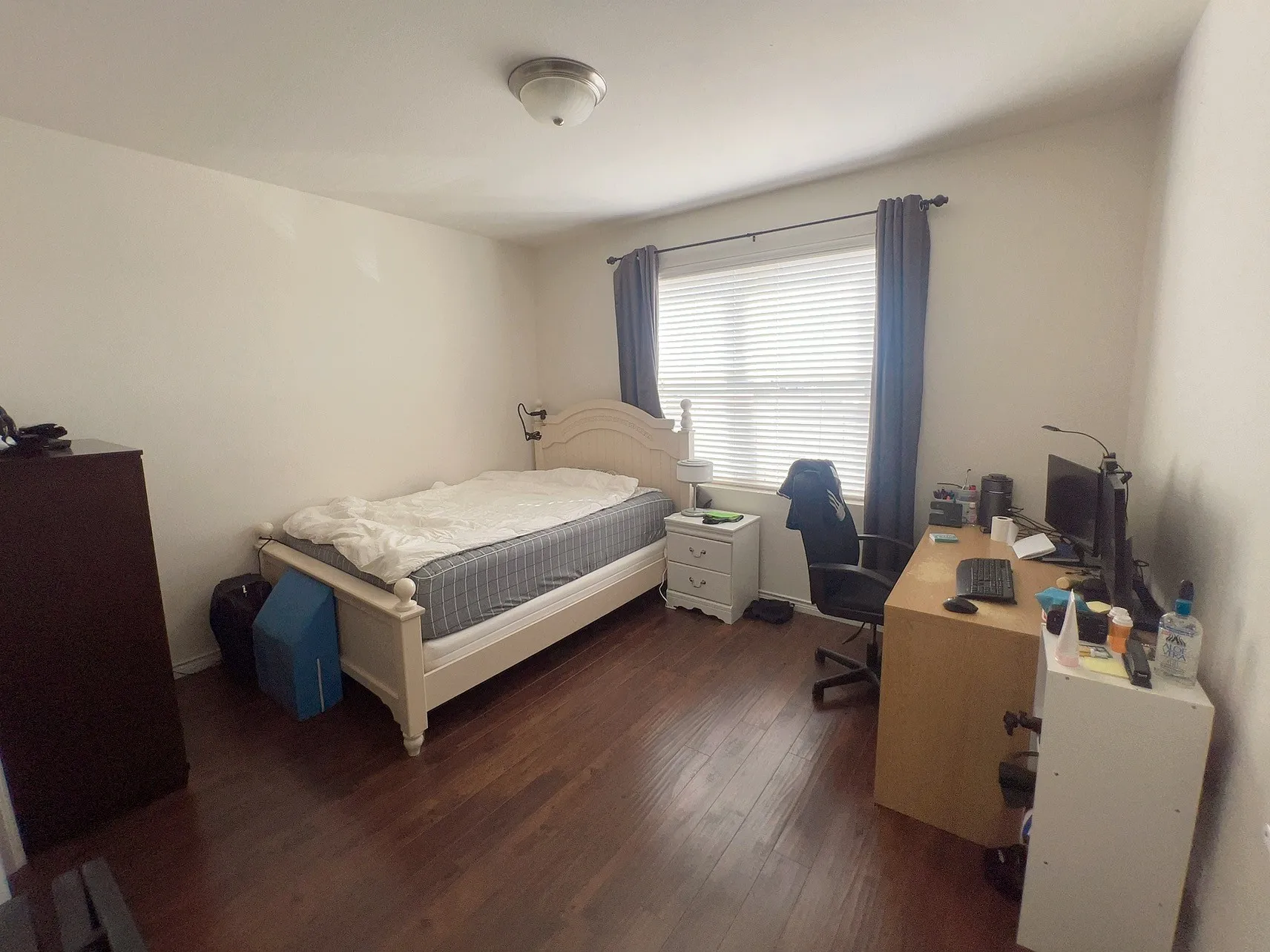 Condominium For Sale in Dallas County , 1100 W Trinity Mills Road 3015, Carrollton, Texas 75006, 2 Bedrooms, 2 Bathrooms, Garage spaces, 1,295 Sqft, built in 2012, Price $320,000, mls#21246864, Real Estate Agent in Carrollton, Homes For Sale in Dallas county, Homes For Sale in Carrollton, Realtor in Carrollton Texas, Real Estate Brokerage Independent Realty Texas, Luminita Cordes Realtor