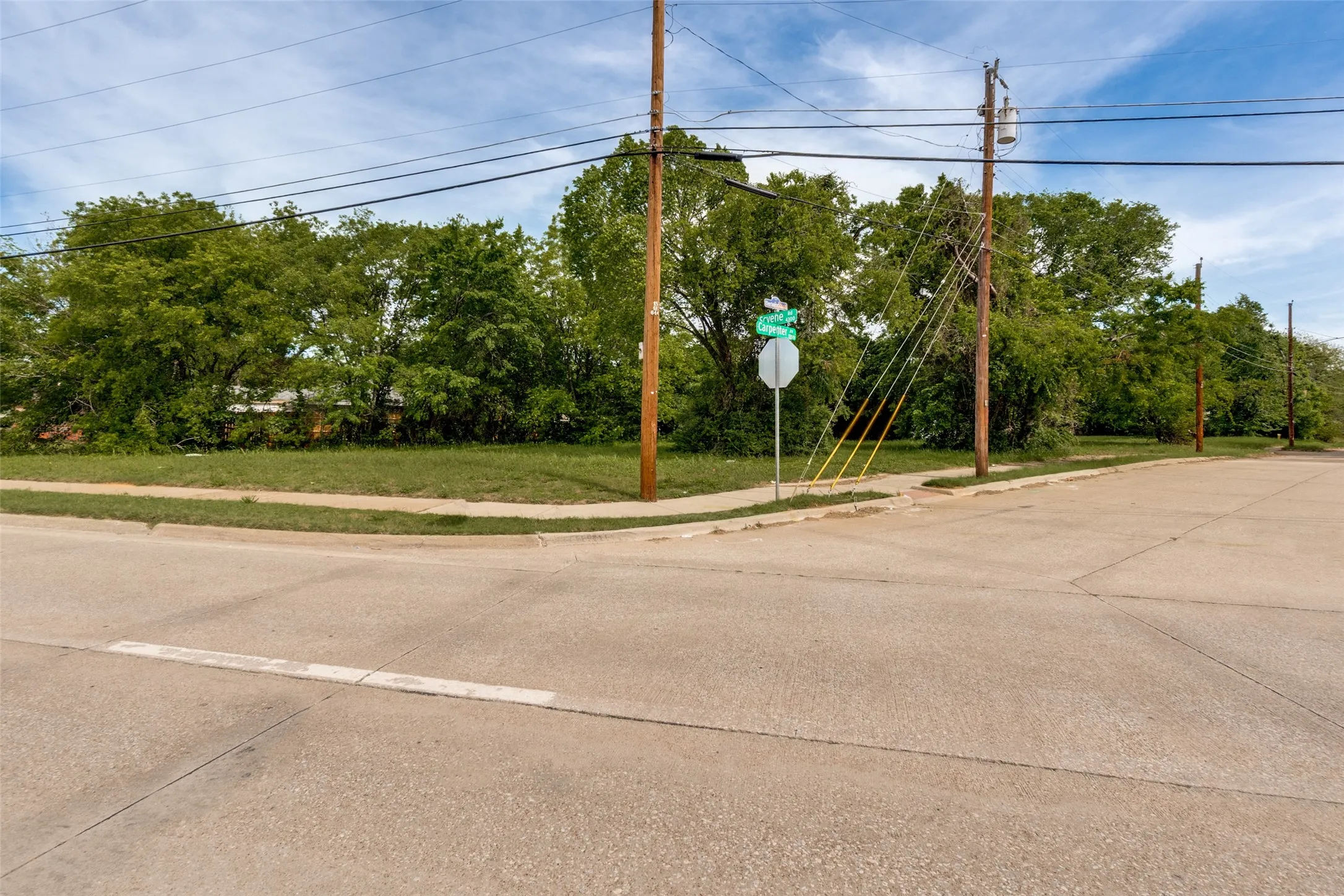 Unimproved Land For Sale in Dallas County , 3711 Carpenter Avenue, Dallas, Texas 75210, 0, 0, Garage spaces, 0 Sqft, built in 0, Price $114,500, mls#21246861, Real Estate Agent in Dallas, Homes For Sale in Dallas county, Homes For Sale in Dallas, Realtor in Dallas Texas, Real Estate Brokerage Independent Realty Texas, Luminita Cordes Realtor