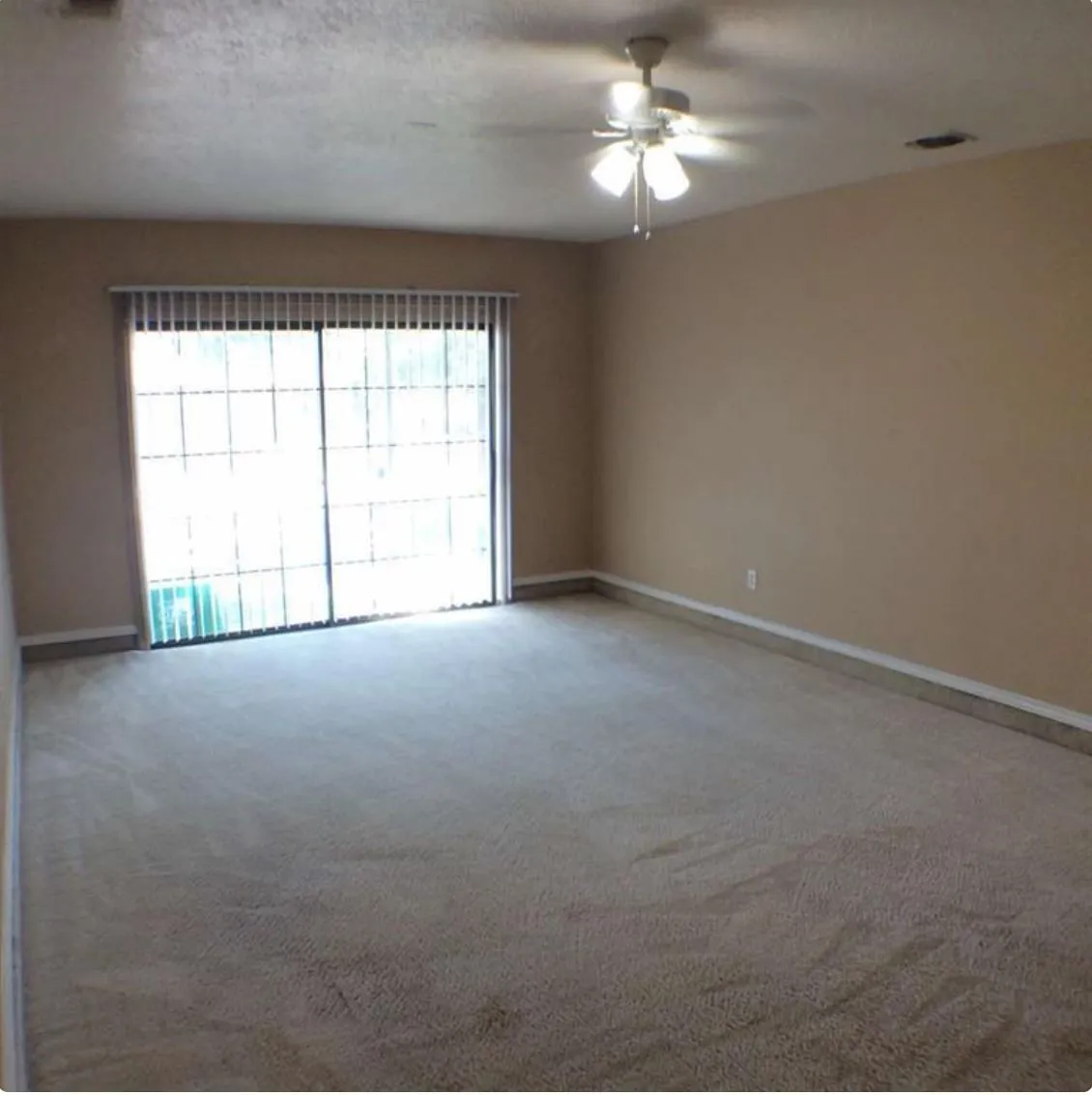 Duplex For Rent in Tarrant County , 316 Lochridge Drive, Azle, Texas 76020, 2 Bedroom, 2 Bathroom, 2 Garage spaces, 1,627 Sqft, built in 1985, Preowned, mls#21246904, Real Estate Agent in Azle, Homes For Rent in Tarrant county, Homes For Rent in Azle, Realtor in Azle Texas, Real Estate Brokerage Independent Realty Texas, Luminita Cordes Realtor