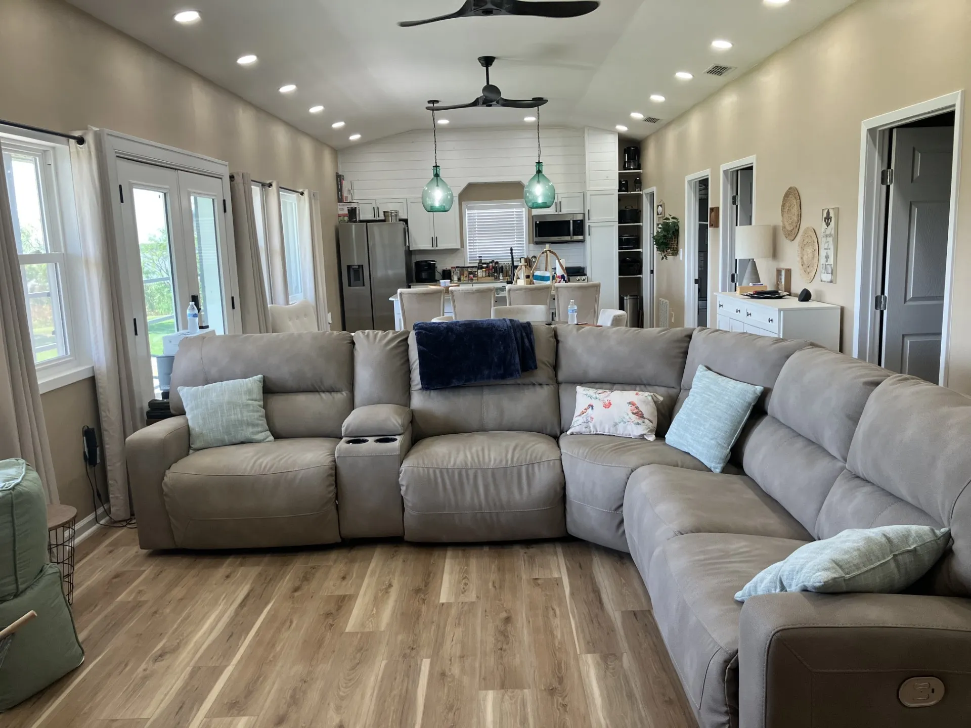 Single Family Residence For Sale in Haskell County , 698 Blue Cat Boulevard, Haskell, Texas 79521, 3 Bedroom, 2 Bathroom, Garage spaces, 1,100 Sqft, built in 2024, mls#21246993, Real Estate Agent in Haskell, Homes For Sale in Haskell county, Homes For Sale in Haskell, Realtor in Haskell Texas, Real Estate Brokerage Independent Realty Texas, Luminita Cordes Realtor