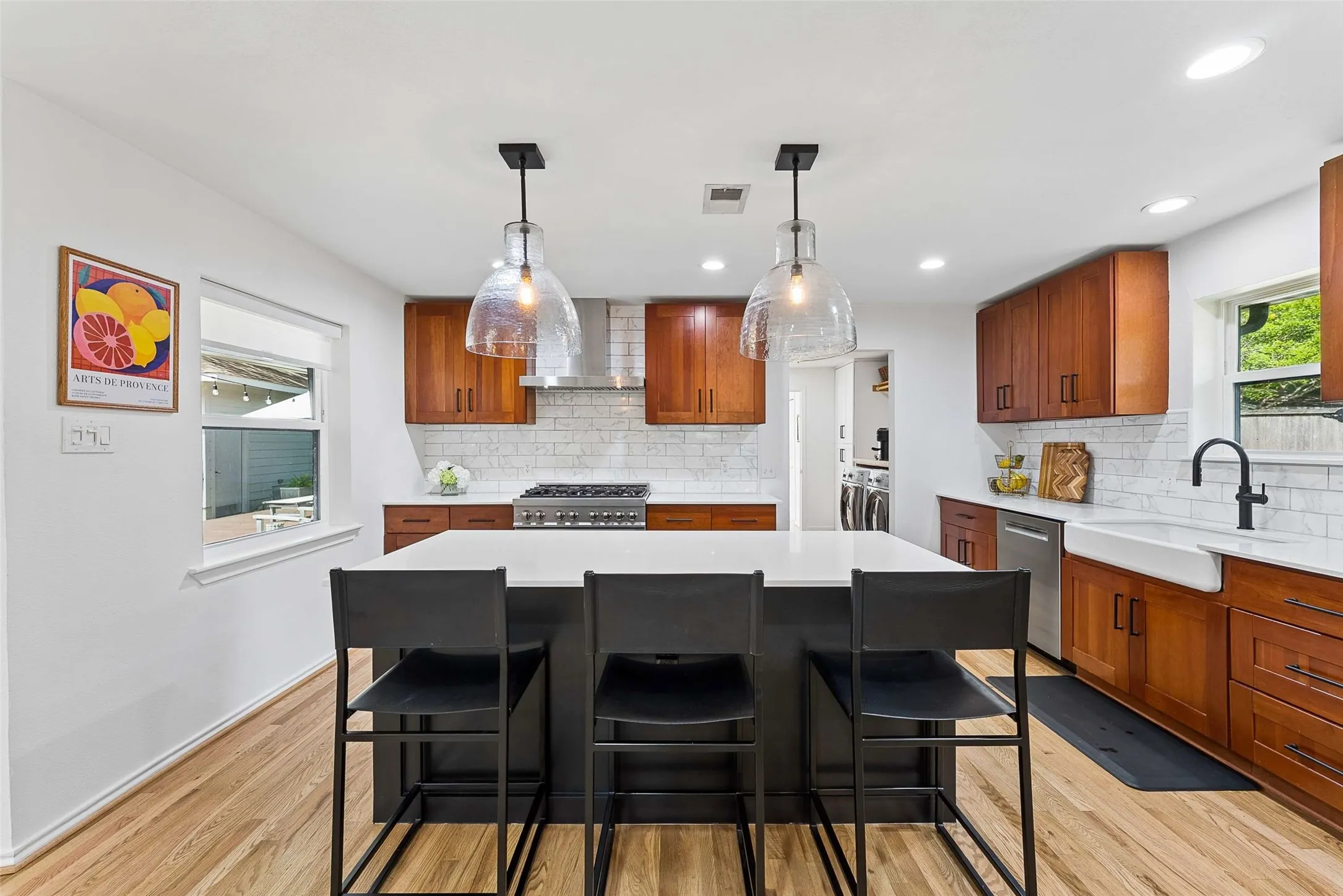 Single Family Residence For Sale in Dallas County , 6735 Kingsbury Drive, Dallas, Texas 75231, 4 Bedroom, 3 Bathroom, 2 Garage spaces, 2,512 Sqft, built in 1962, Preowned, mls#21239099, Real Estate Agent in Dallas, Homes For Sale in Dallas county, Homes For Sale in Dallas, Realtor in Dallas Texas, Real Estate Brokerage Independent Realty Texas, Luminita Cordes Realtor